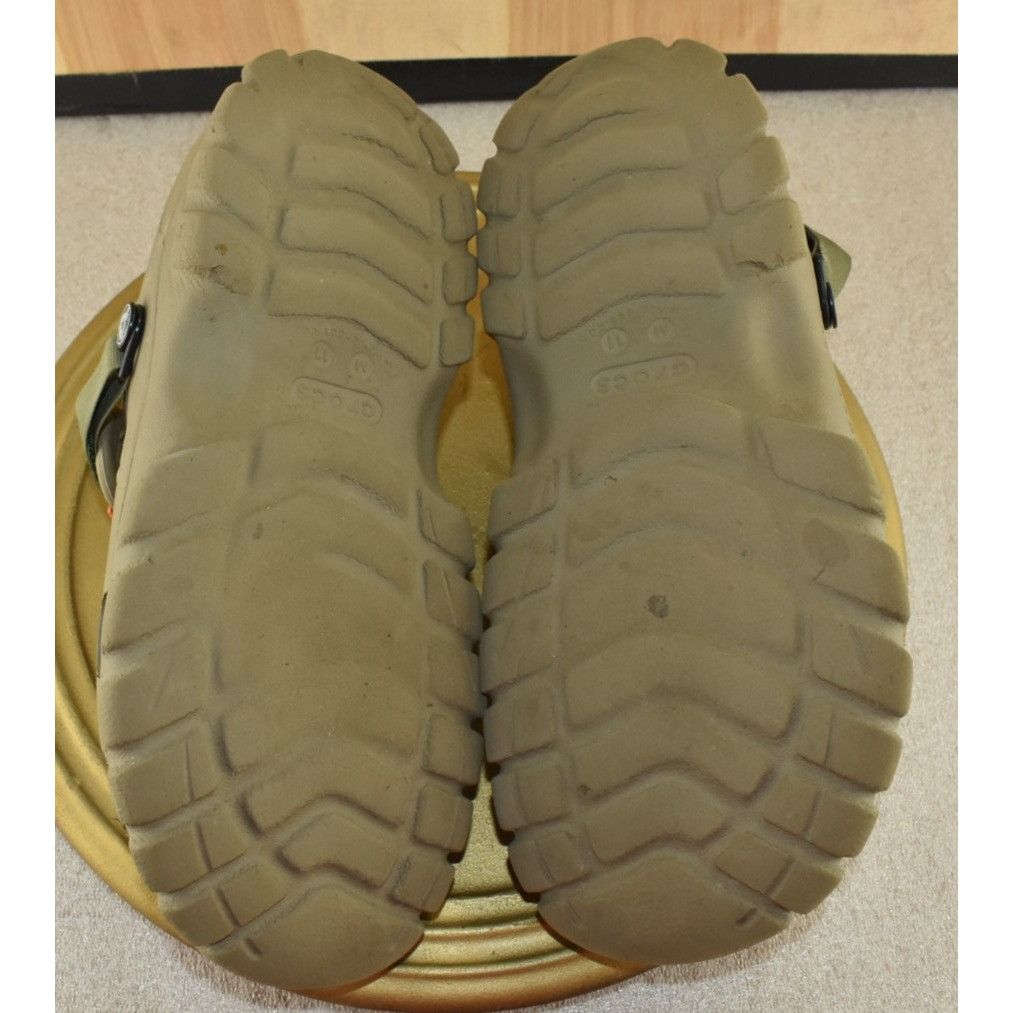 Crocs Crocs Offroad Men Clogs Size 11 Brown Slip-On Round Toe Ligh Size US 11 / EU 44 - 10 Thumbnail