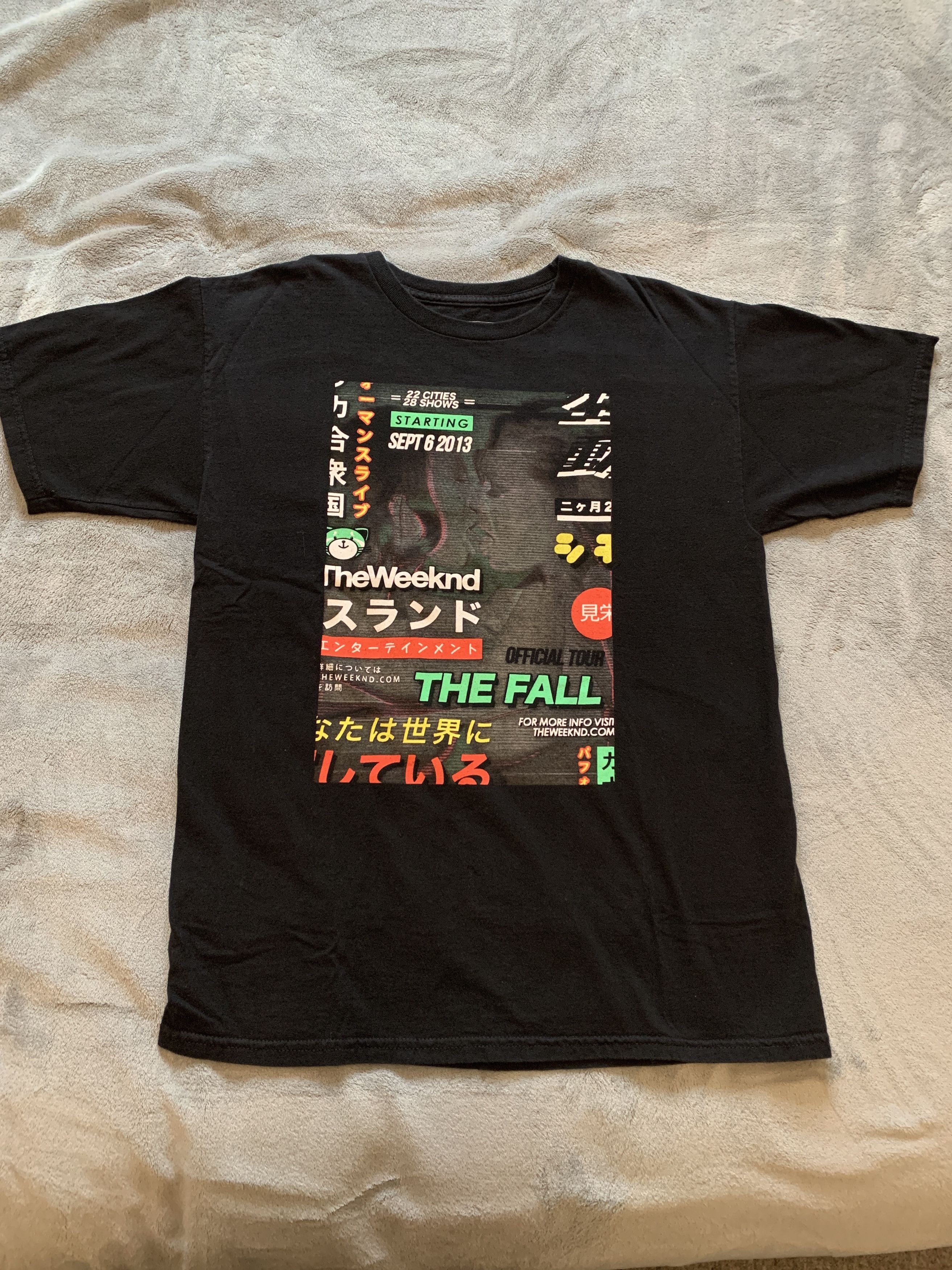 image of The Weeknd 2 Ladies Making Out Official Issue Xo Kiss Land in Black, Men's (Size Small)