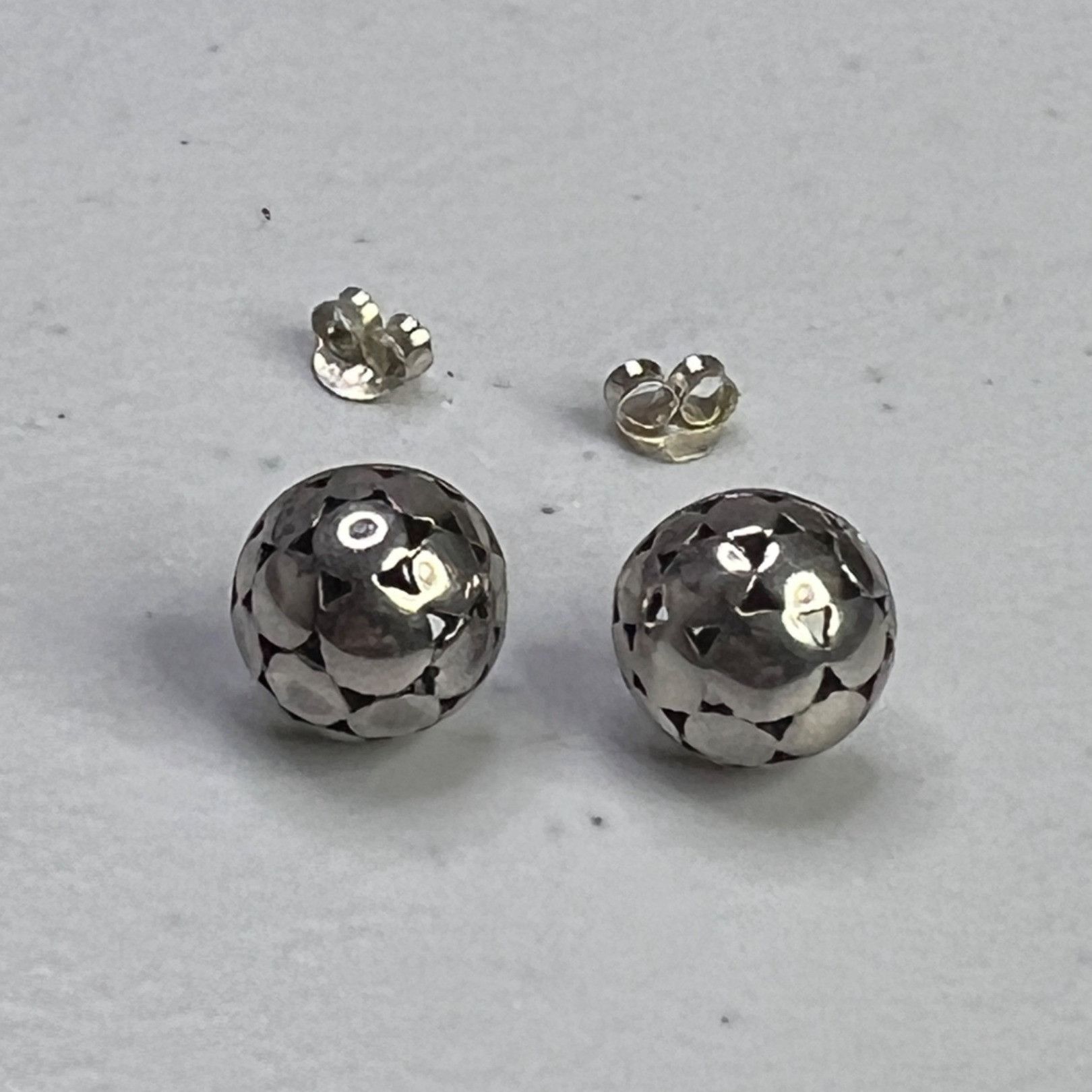 Designer Sterling Silver Faceted Round Stud Earrings Size ONE SIZE - 5 Thumbnail