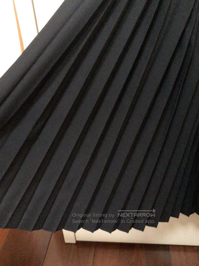 Comme des Garcons Comme Des Garcons size S Black accordion pleated skirt Size 23" - 2 Thumbnail