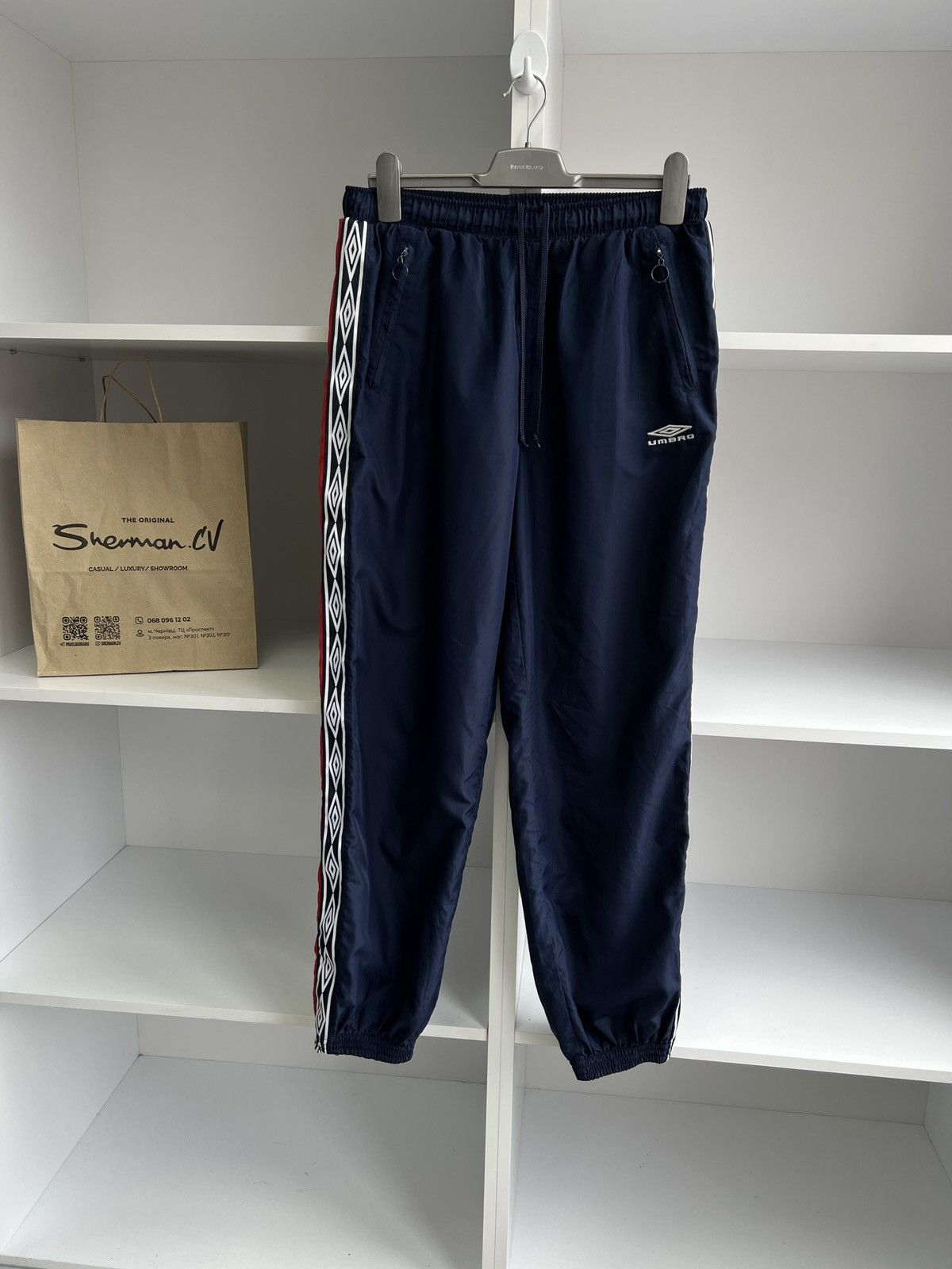 Umbro × Vintage Vintage Umbro nylon pants with lampas Size US 37 - 3 Thumbnail