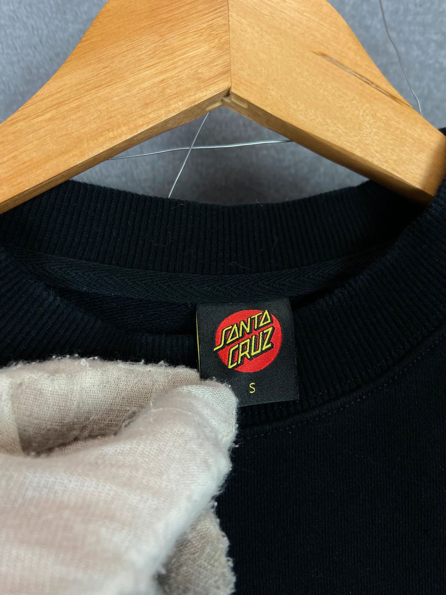 Santa Cruz Skateboards Santa Cruz Black Crewneck Sweatshirt Small Logo Skatewear S Size US S / EU 44-46 / 1 - 3 Thumbnail