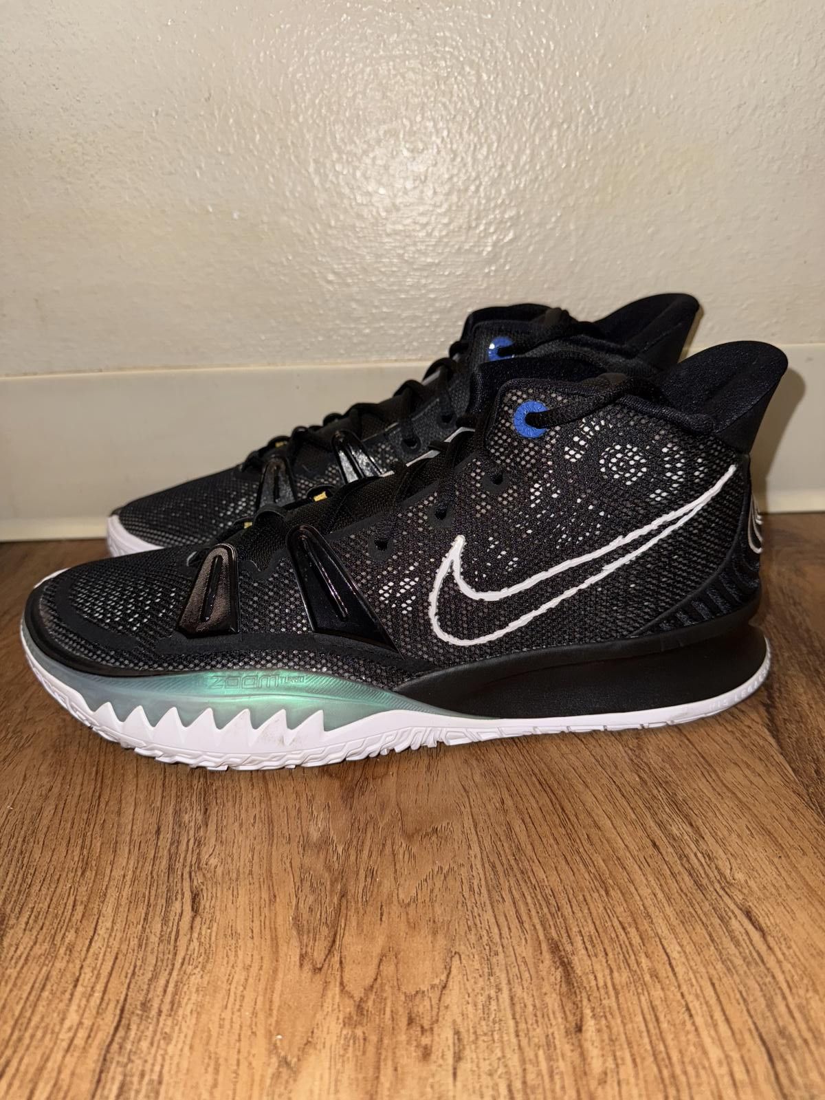 Nike Nike Kyrie 7 BK Black Size US 10 / EU 43 - 5 Thumbnail