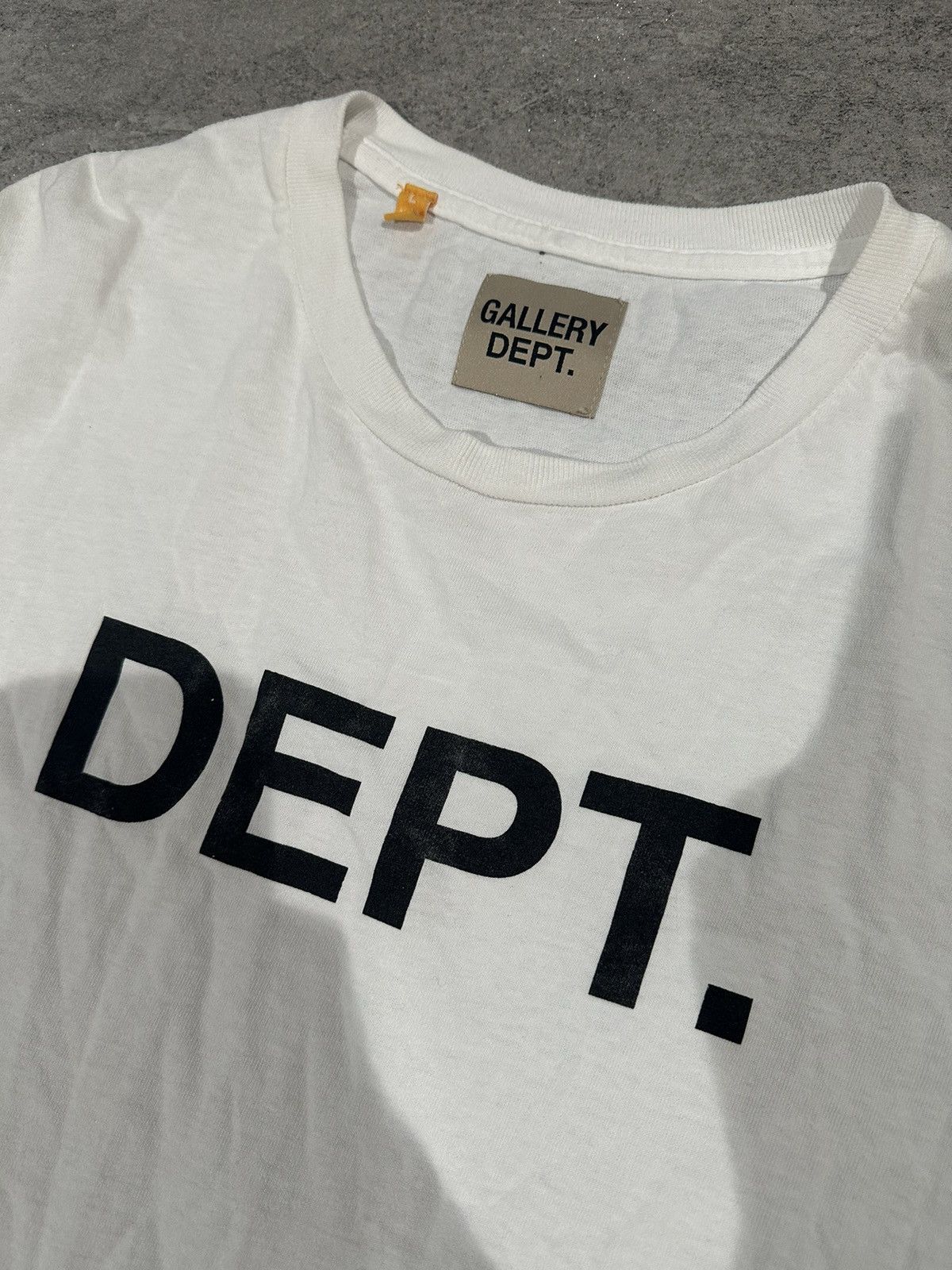Gallery Dept. Gallery Dept ‘DEPT.’ Short Sleeve T-Shirt Size US L / EU 52-54 / 3 - 2 Thumbnail
