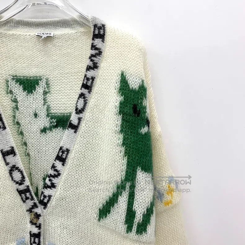 Loewe White Logo Letter Embroidered Mohair V-Neck Single B