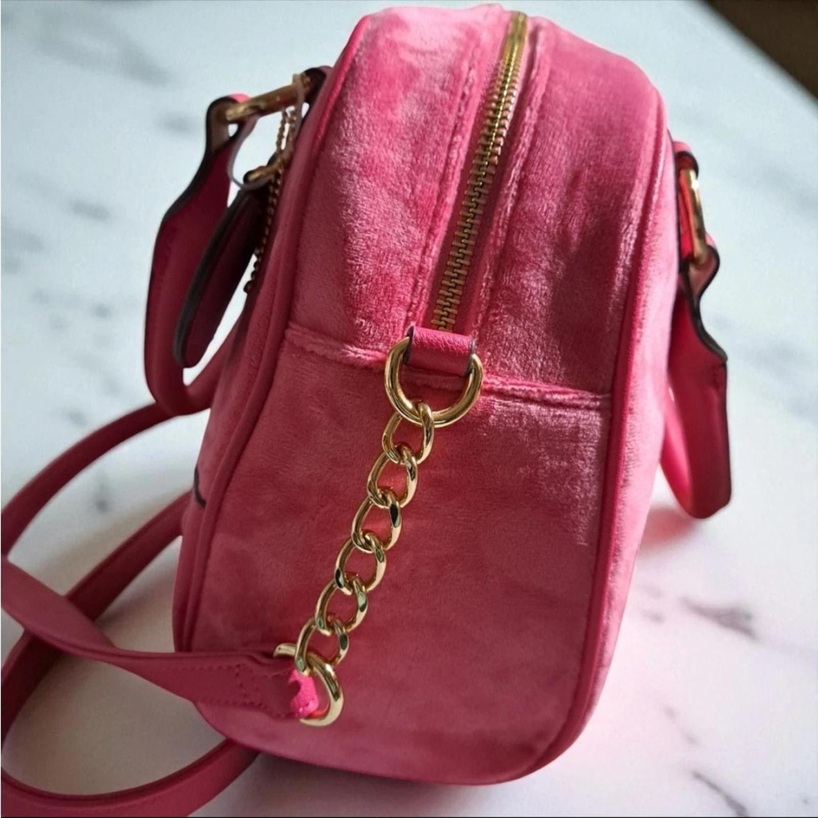 Juicy Couture Jeans Juicy Couture Bowler Bag in Fuchsia with Gold Accents Size ONE SIZE - 5 Thumbnail