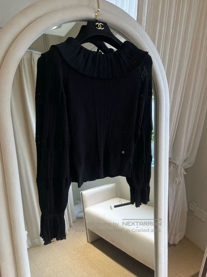 Chanel Chanel 24S black ruffle collar knit sweater Size XXS / US 00 / IT 34 - 1 Thumbnail