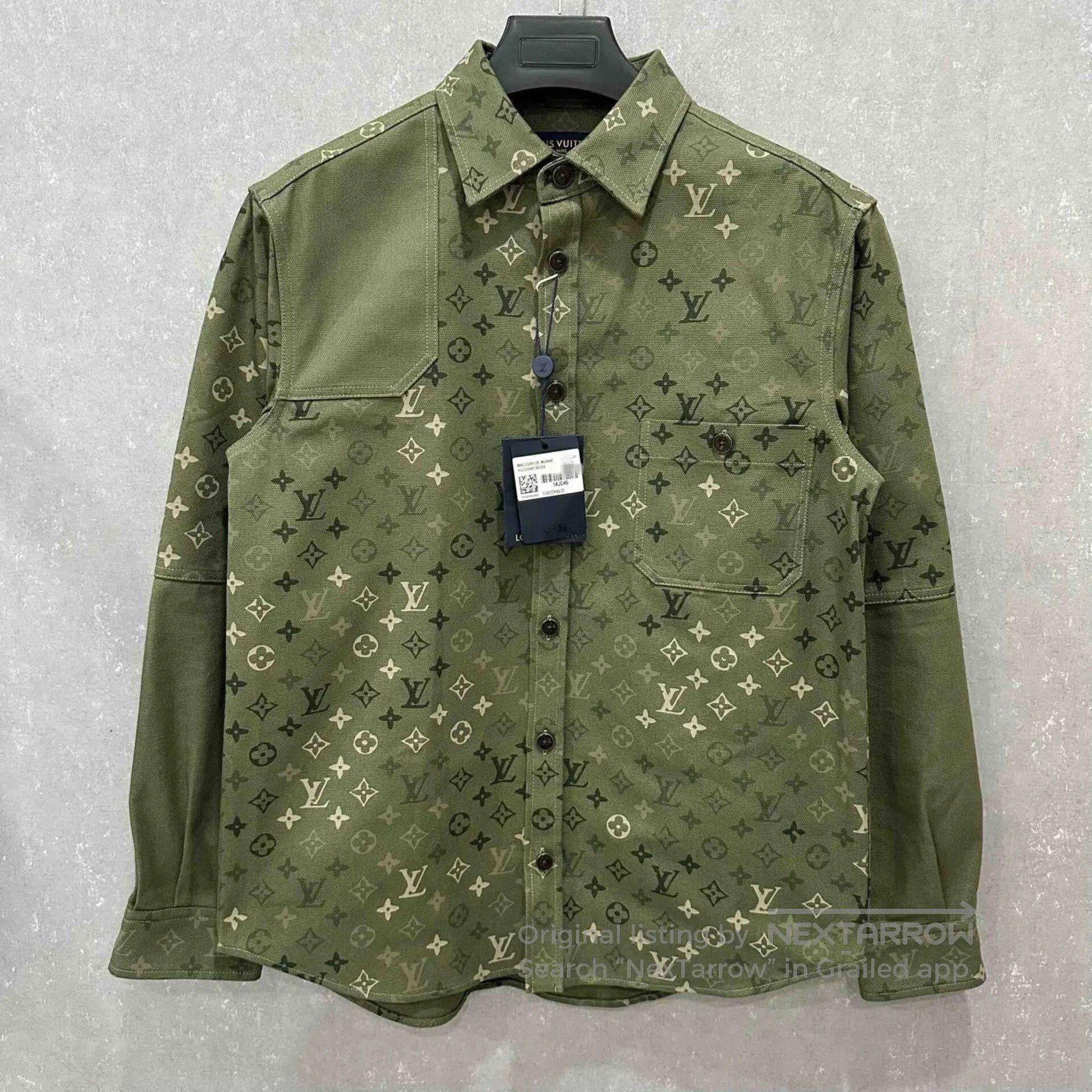 Louis Vuitton louis vuitton logo gradient shirt in green. Size US XL / EU 56 / 4 - 1 Thumbnail
