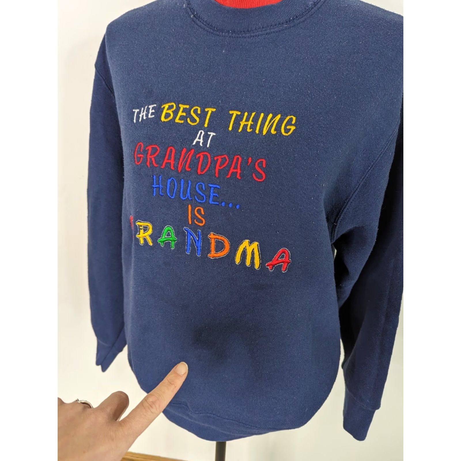 Fruit Of The Loom VINTAGE The Best Thing at Grandpa's is Grandma Sweatshirt Adult Medium Size US M / EU 48-50 / 2 - 2 Thumbnail