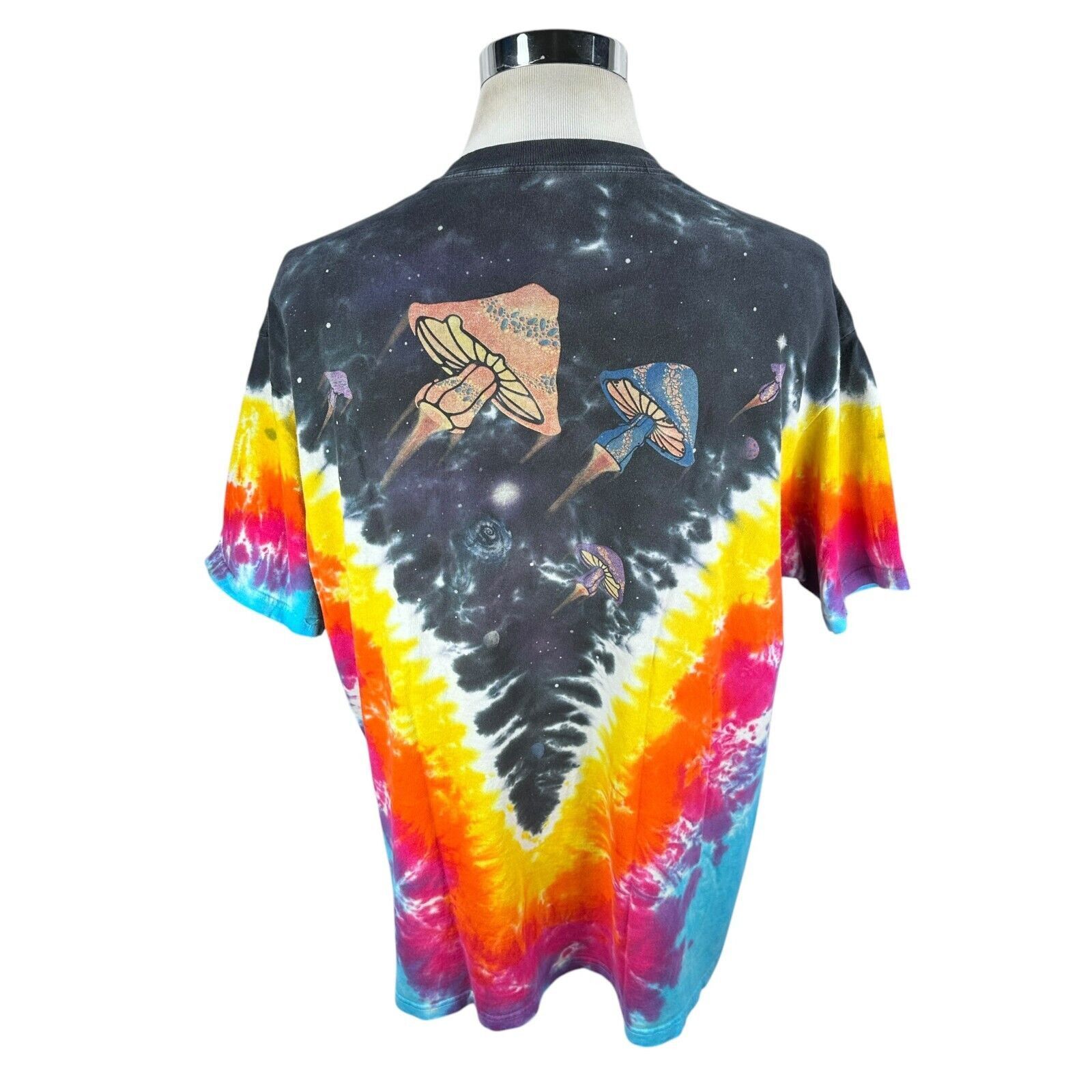 Liquid Blue Liquid Blue Mushrooms T-Shirt Men’s XL Tie-Dye Space Size US XL / EU 56 / 4 - 4 Thumbnail