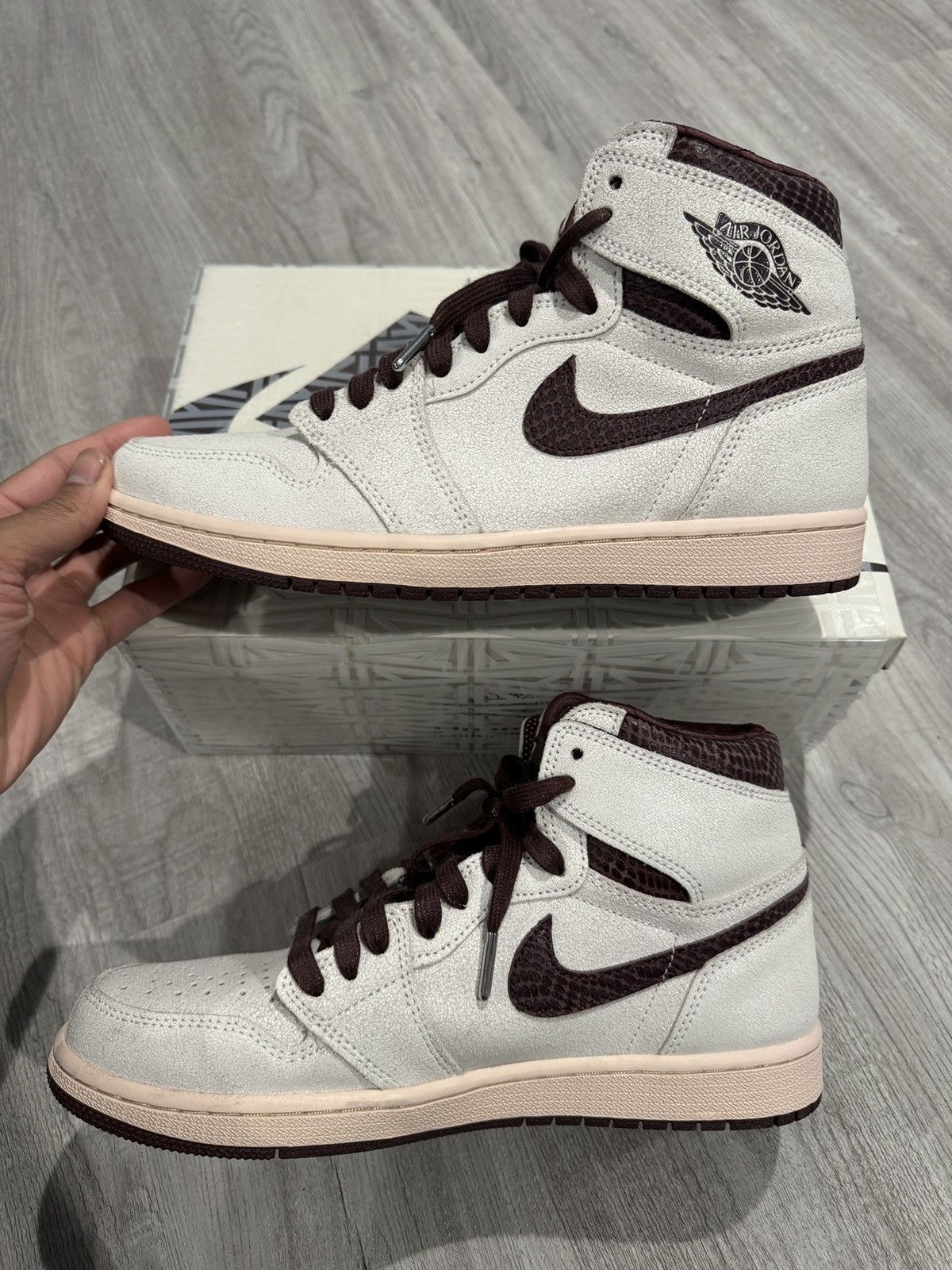 A Ma Maniere × Jordan Brand Jordan 1 A Ma Maníere Size US 9.5 / EU 42-43 - 3 Thumbnail