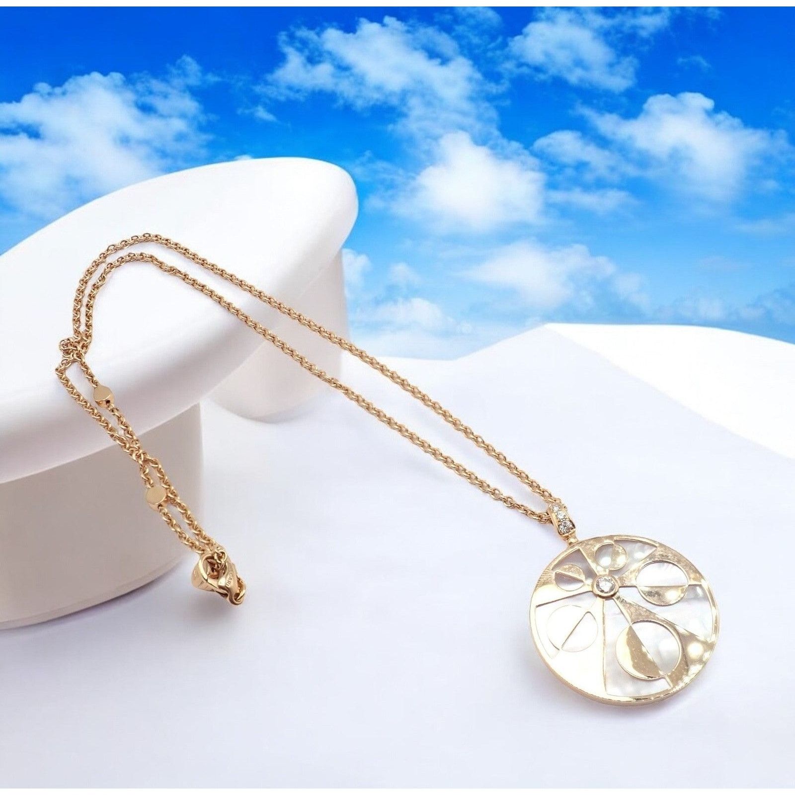 Bvlgari Bulgari Intarsio 18k Gold Diamond Mother of Pearl Necklace Size ONE SIZE - 2 Thumbnail