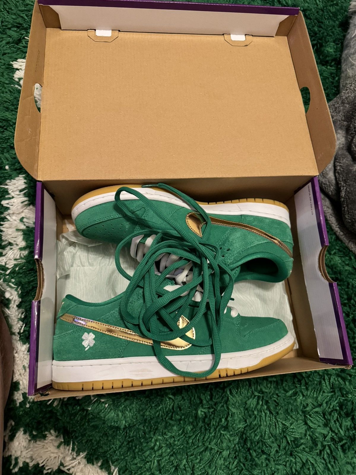 Nike Nike SB Dunk Low Pro St. Patricks Day (2022) 9.5 Size US 9.5 / EU 42-43 - 6 Thumbnail