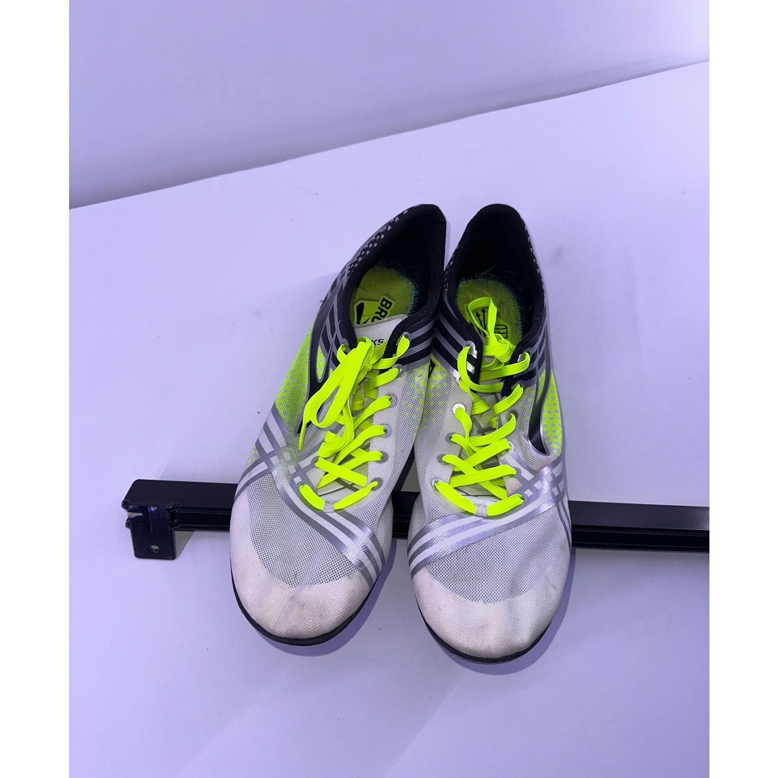 Brooks Brooks Elmn8 Track Spikes Size 11.5 Men’s Size US 11.5 / EU 44-45 - 1 Thumbnail