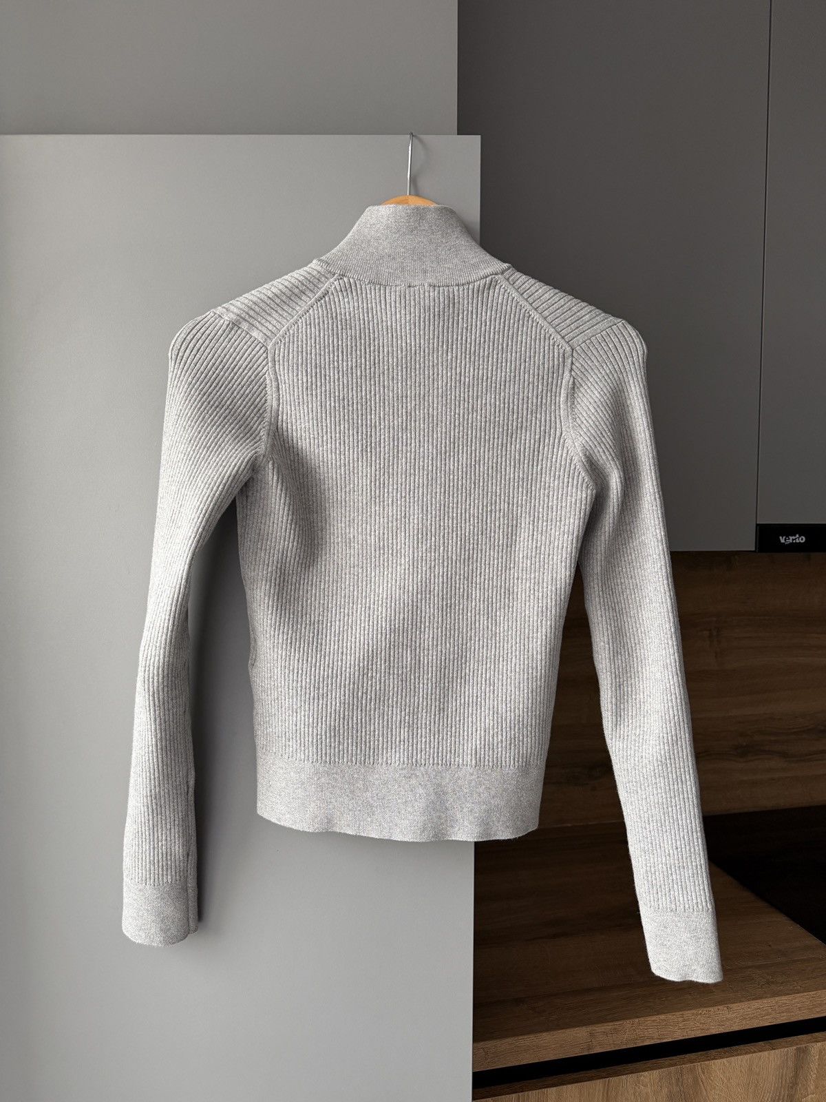 JW Anderson JW Anderson Logo Embroidered Cotton Blend Zip Cardigan Size XS / US 0-2 / IT 36-38 - 9 Thumbnail