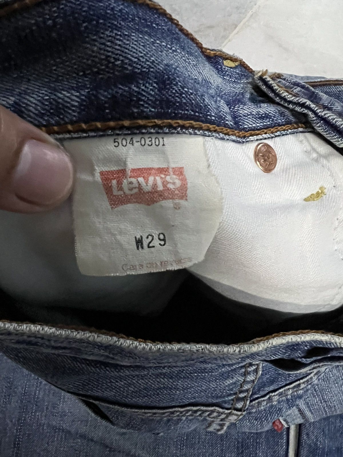 Levi's × Levi's Vintage Clothing 💥Baggy💥Vintage Levis 504 Light Wash Distress Jean Size US 27 - 20 Thumbnail