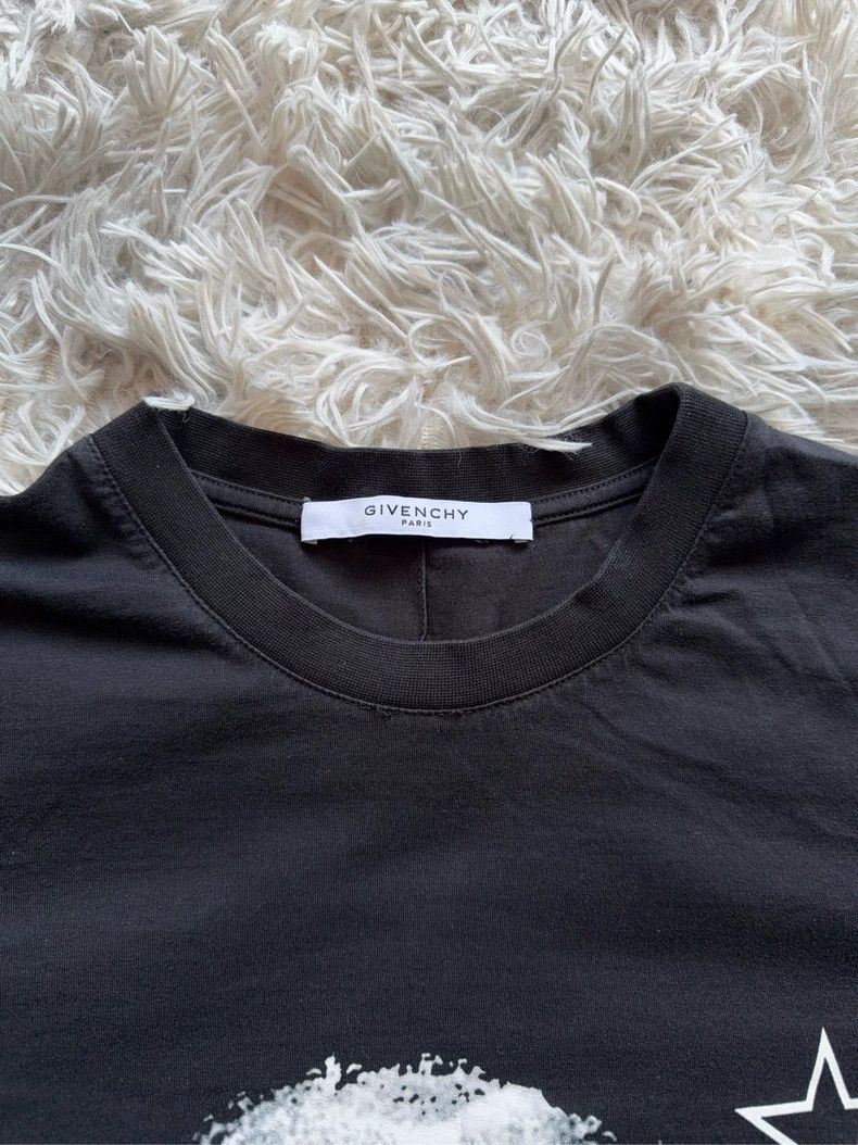 Givenchy Givenchy Black Angel Madonna Short Sleeve Size US L / EU 52-54 / 3 - 5 Thumbnail