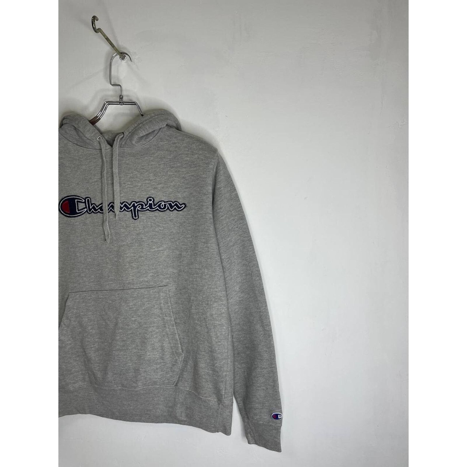 Champion Vintage Champion Hoodie Medium Logo Pullover Sweatshirt Size US M / EU 48-50 / 2 - 3 Thumbnail