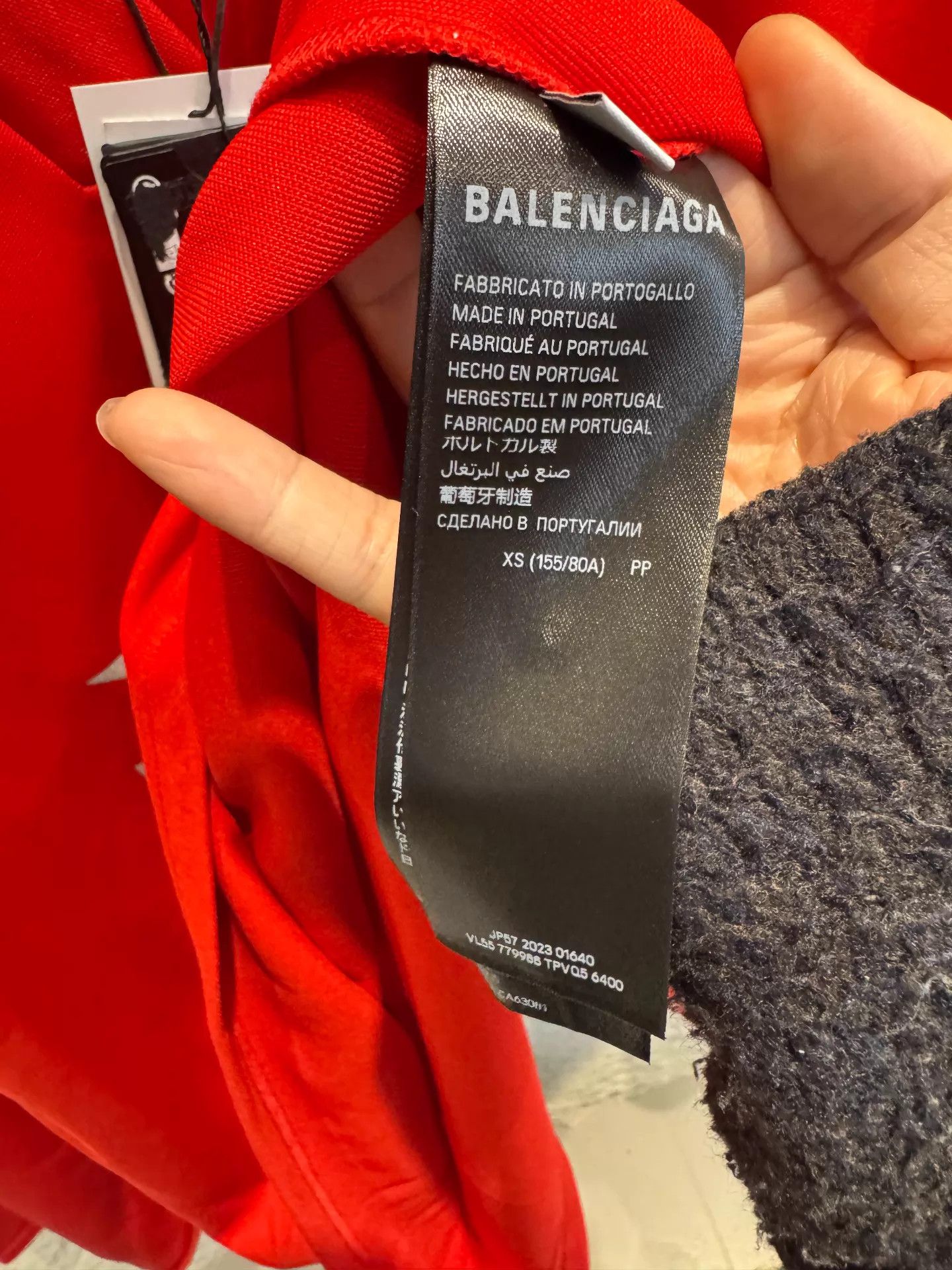 Balenciaga Balenciaga V-neck long-sleeve oversize T Men's Red XS Size US XS / EU 42 / 0 - 3 Thumbnail