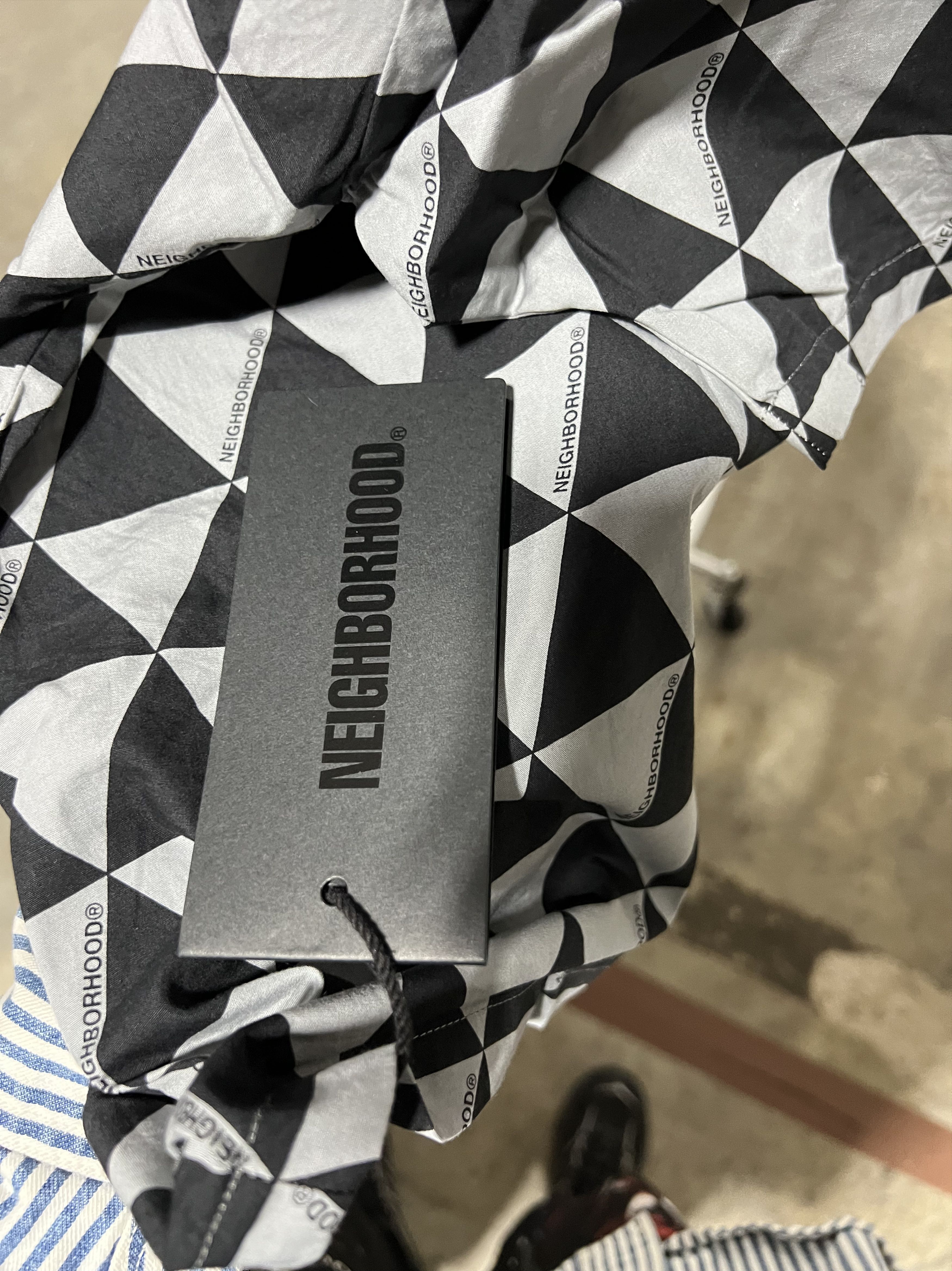 Neighborhood Neighborhood Triangle Pattern Hawaiian Shirt 'Grey' Size US M / EU 48-50 / 2 - 3 Thumbnail