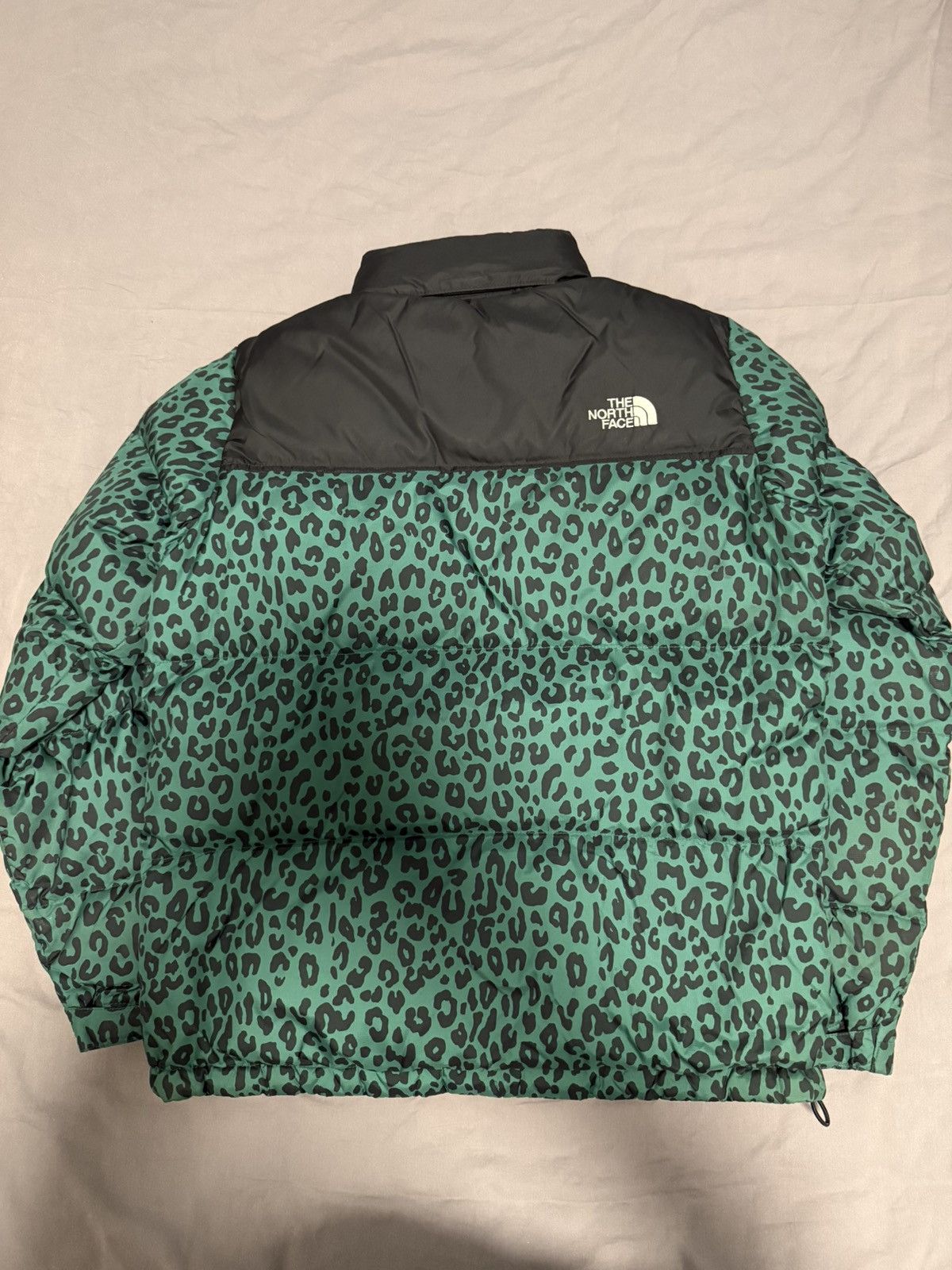 The North Face Supreme 11fw tnf north face Green leopard nuptse Jacket Size US S / EU 44-46 / 1 - 2 Thumbnail