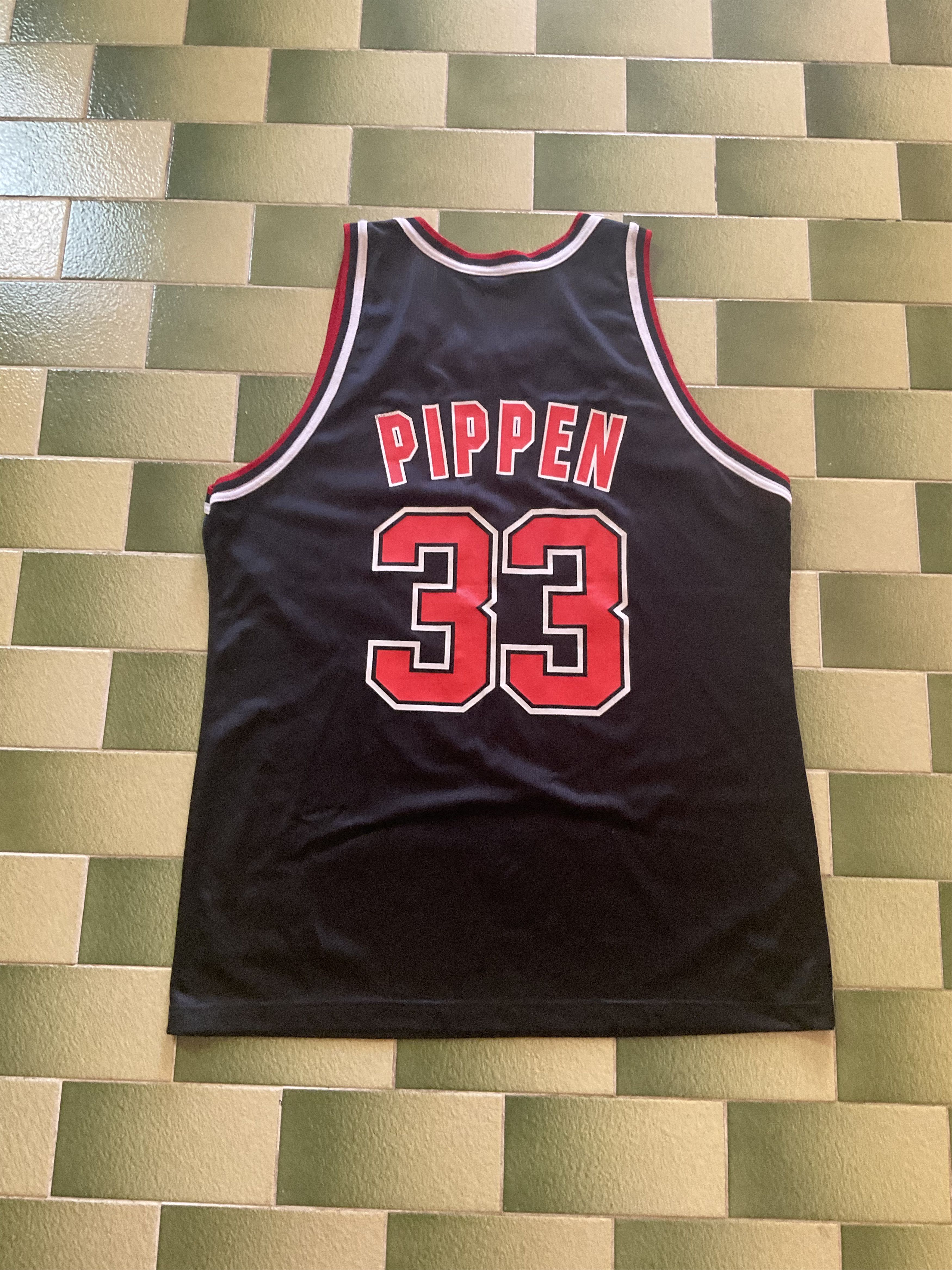 NBA Vintage Chicago Bulls Scottie Pippen #33 NBA Jersey Size US XL / EU 56 / 4 - 2 Thumbnail