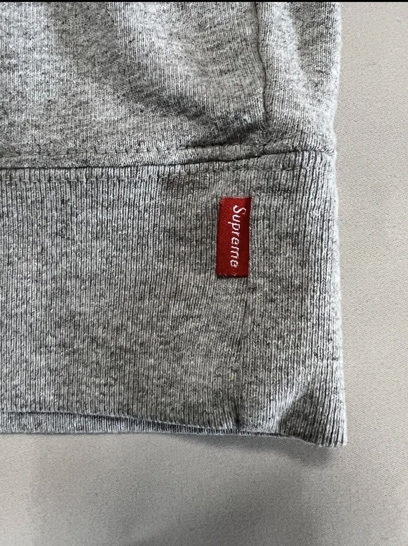 Supreme Supreme cutout box logo crewneck Size US L / EU 52-54 / 3 - 3 Thumbnail