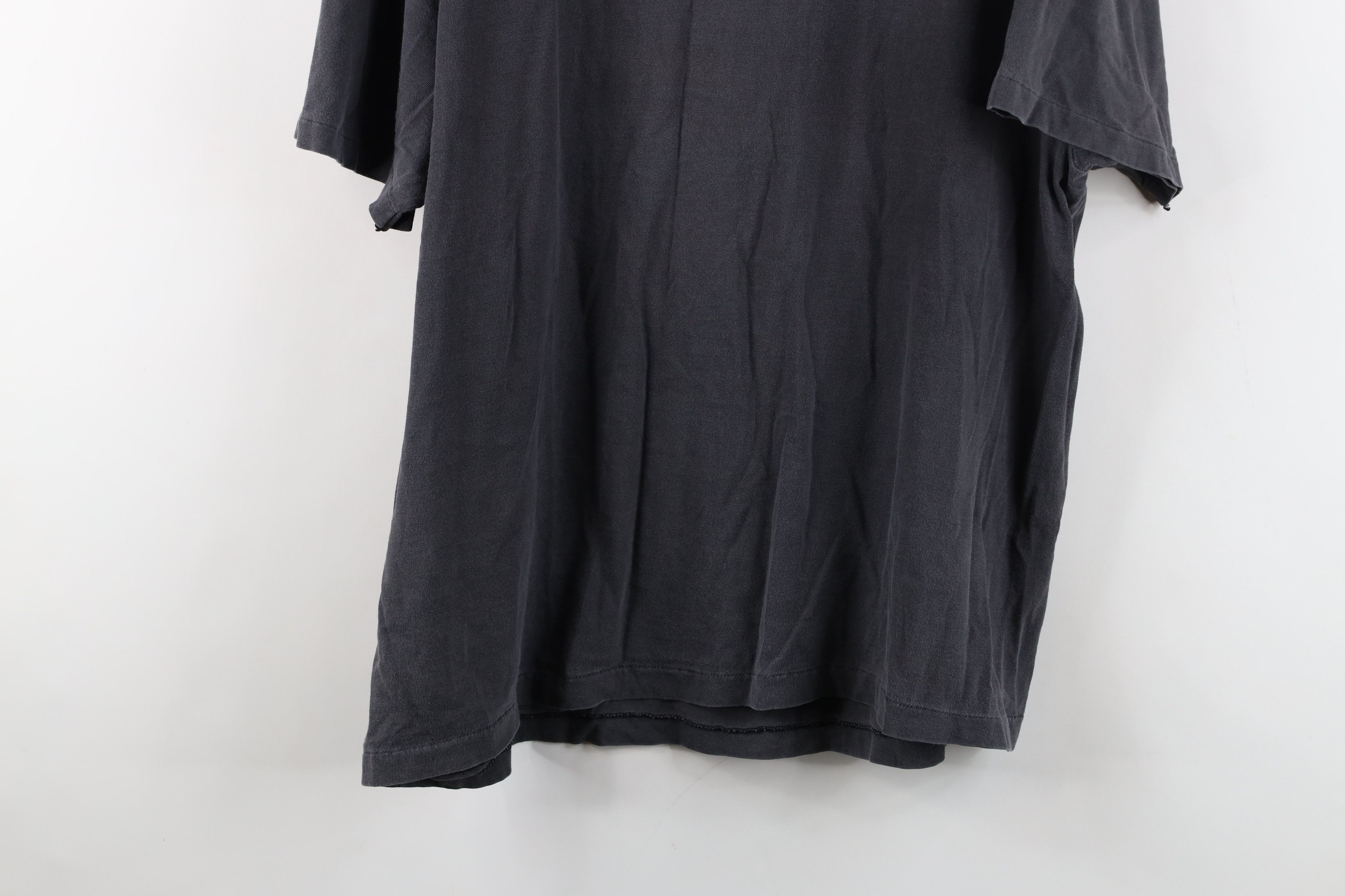 Vintage Vintage 90s Like A Man The Vancouver Mens Chorus T-Shirt USA Size US XL / EU 56 / 4 - 13 Thumbnail