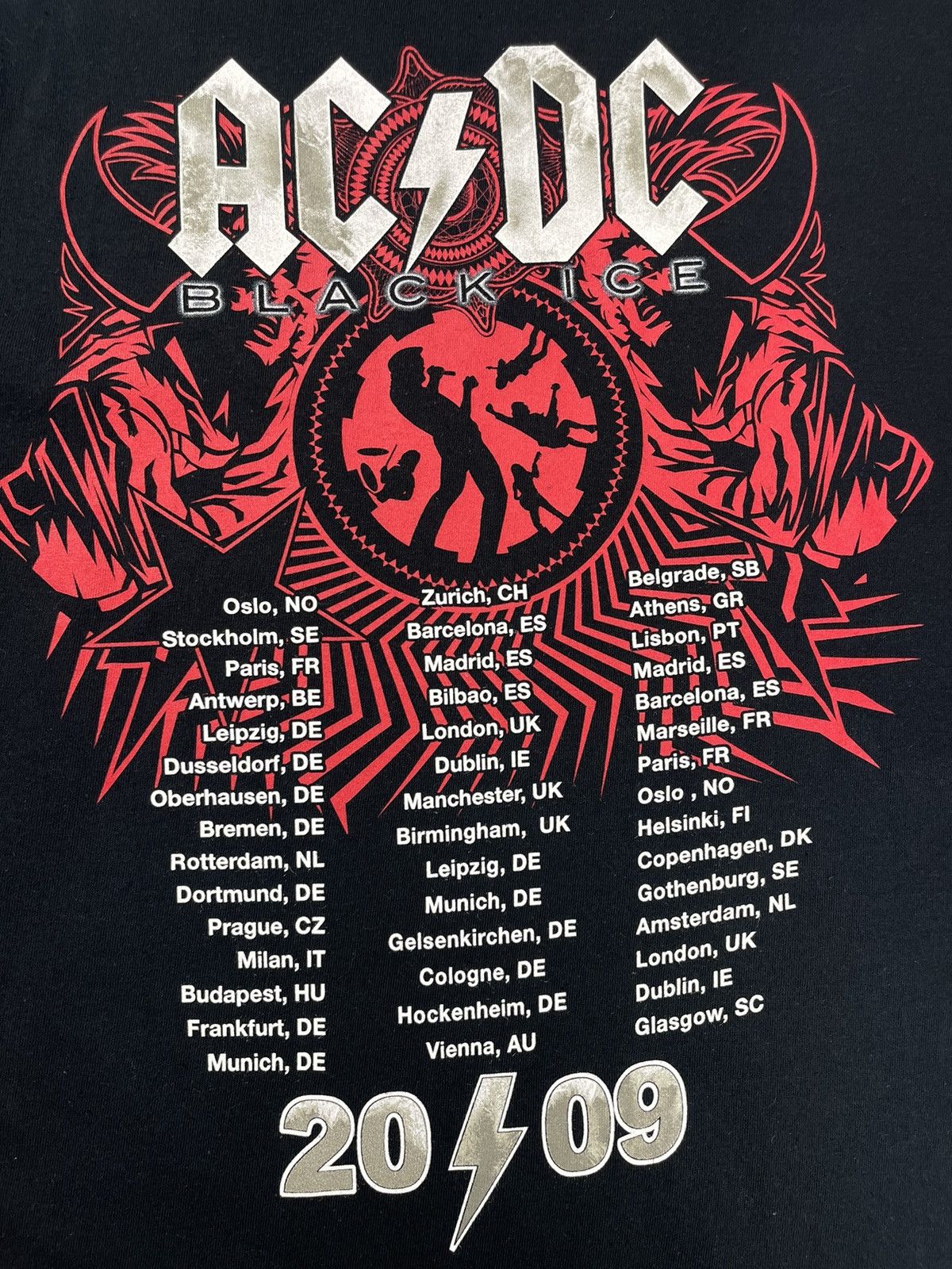 AC/DC × Band Tees × Vintage Vintage AC/DC Black Ice Tour Rock Band T-Shirt Size M Size US M / EU 48-50 / 2 - 8 Thumbnail