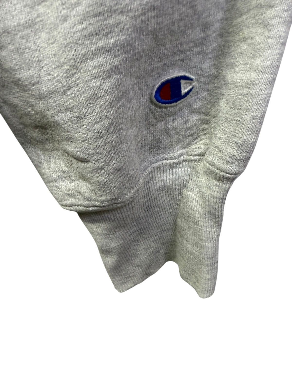 Champion Vintage champion reverse weave delawar university distressed Size US L / EU 52-54 / 3 - 11 Thumbnail
