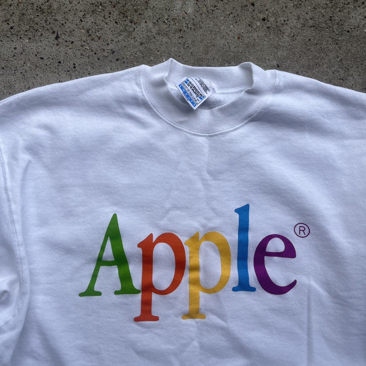 Apple × Vintage Apple Rainbow Vintage 90s Spellout Crewneck Sweatshirt Size US XL / EU 56 / 4 - 2 Thumbnail