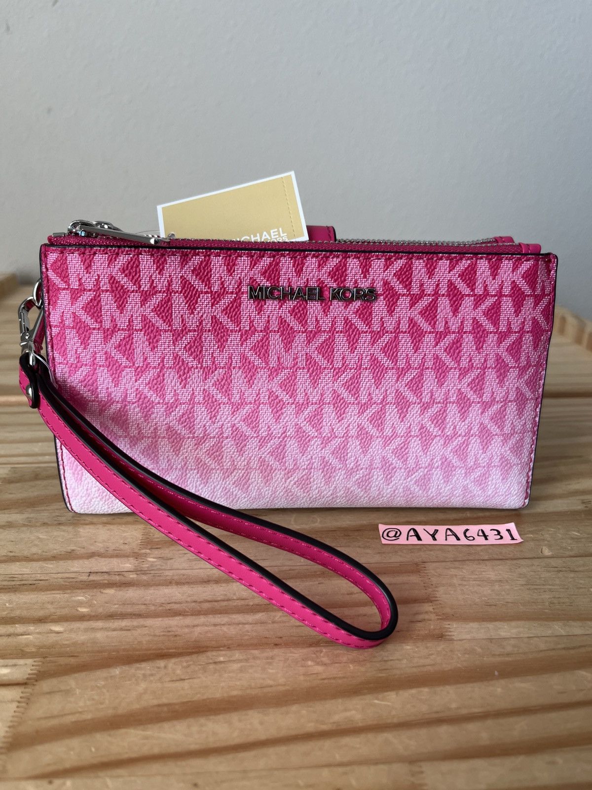 Michael Kors Michael Kors wallet Size ONE SIZE - 1 Thumbnail