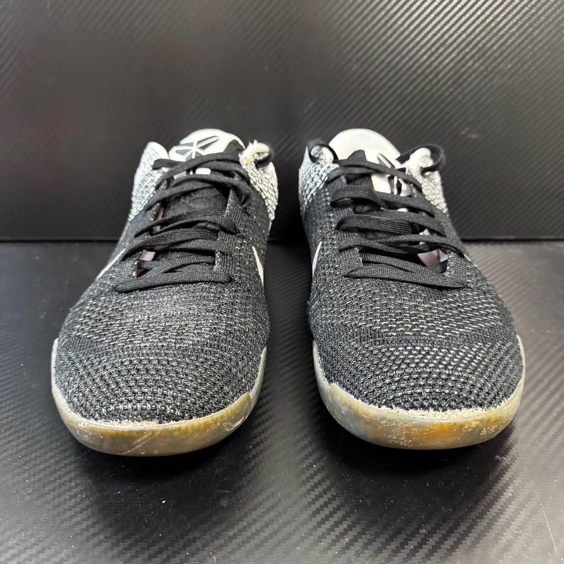 Nike Nike Kobe 11 Q11 Size US 9.5 / EU 42-43 - 3 Thumbnail