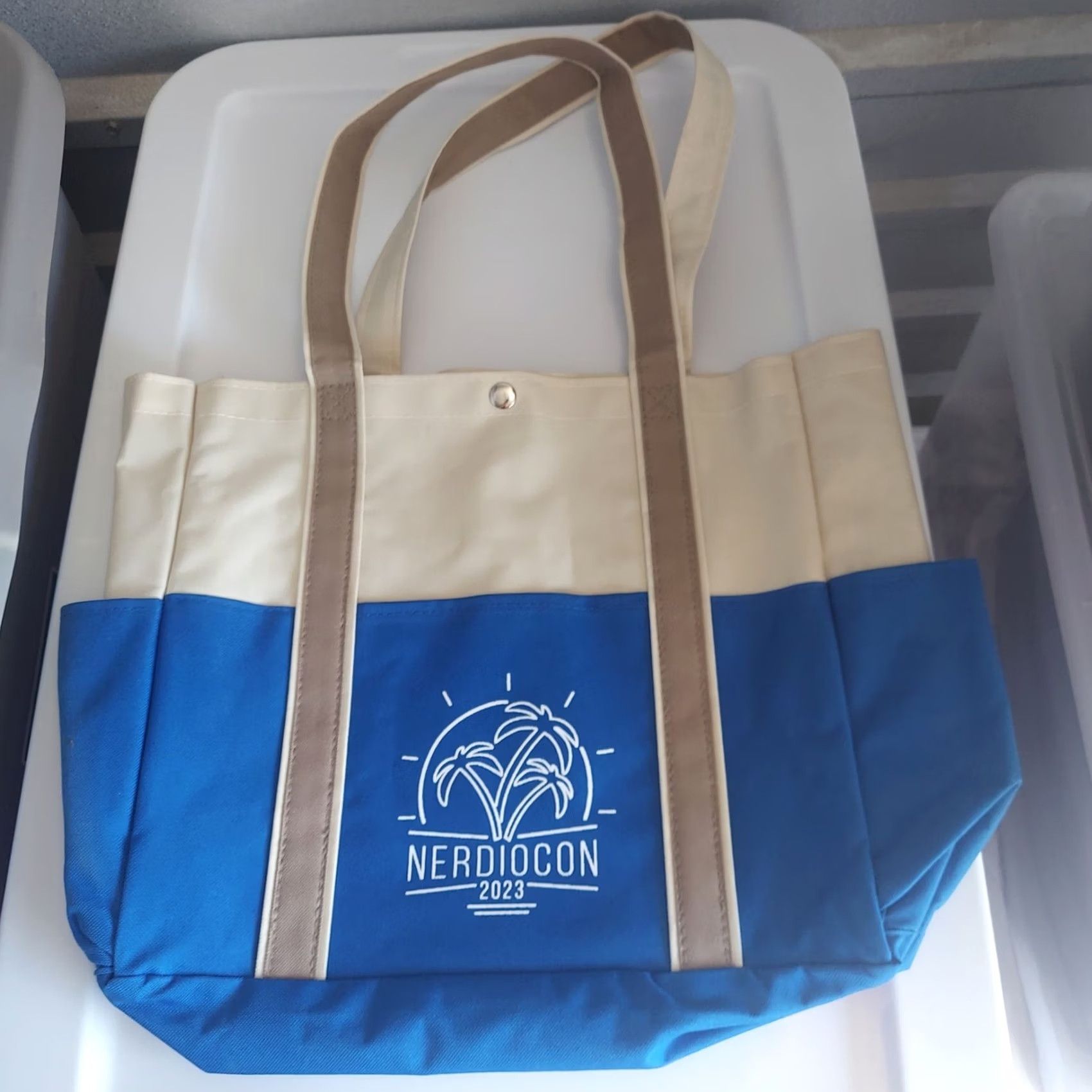 Vintage Nerdiocon 2023 Blue/White Tote Bag Hit Tote Unisex Adults White/Blue Convention Travel Casual B29 Size ONE SIZE - 5 Thumbnail