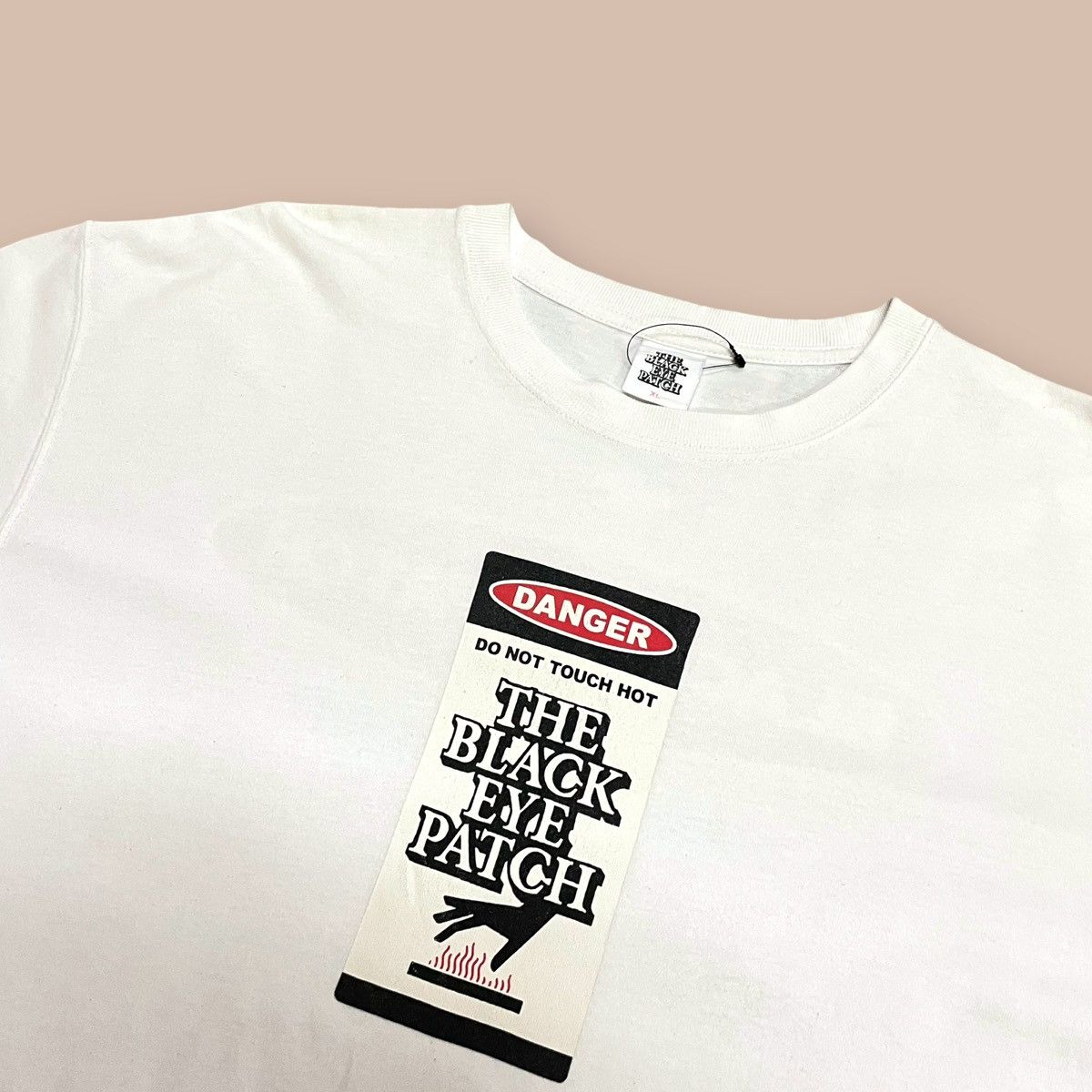 BlackEyePatch SS23 Black Eye Patch Danger Hot Label Tee Size US XL / EU 56 / 4 - 4 Thumbnail