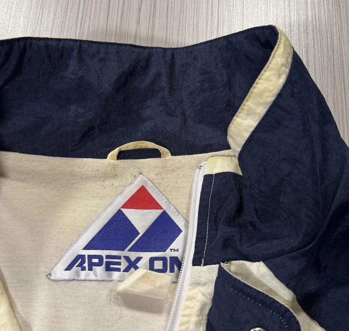 Apex Vintage Apex One New York Yankees Light Jacket (Size XL) Size US XL / EU 56 / 4 - 2 Thumbnail