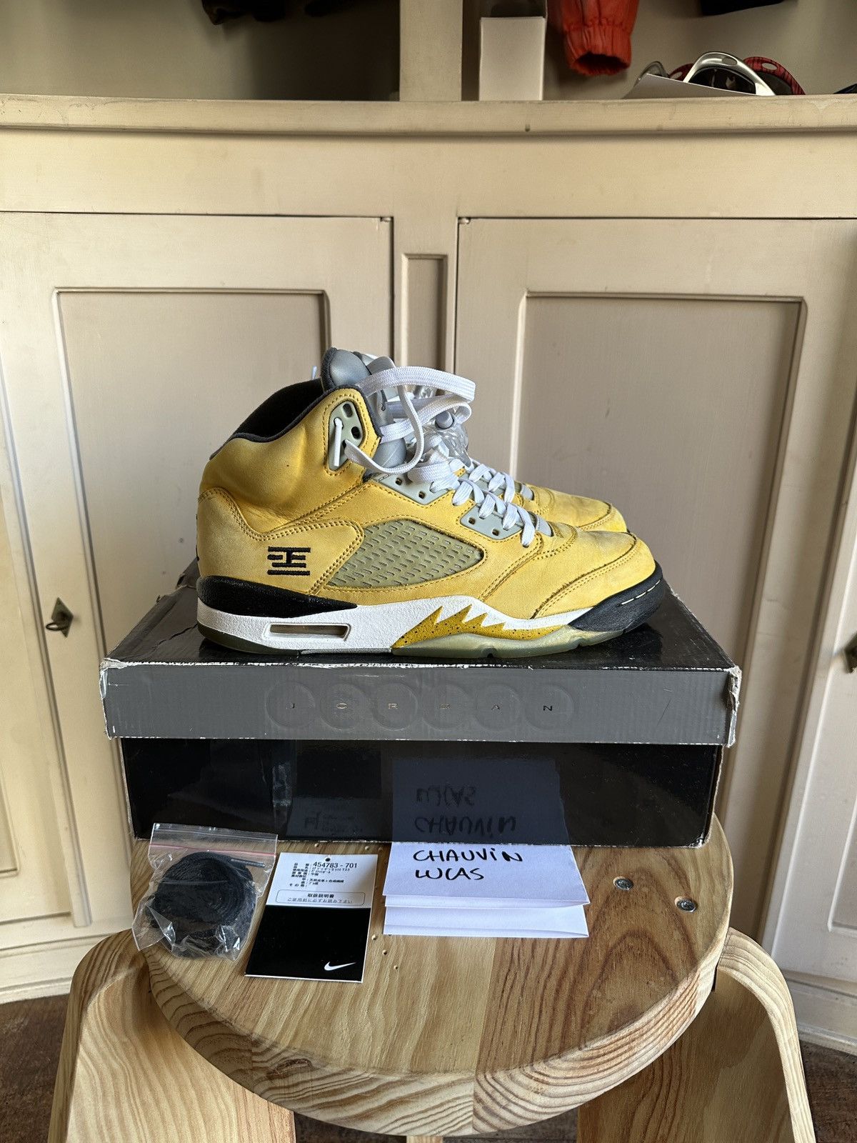 Jordan Brand × Nike Jordan 5 Tokyo exclusive Size US 8 / EU 41 - 1 Thumbnail