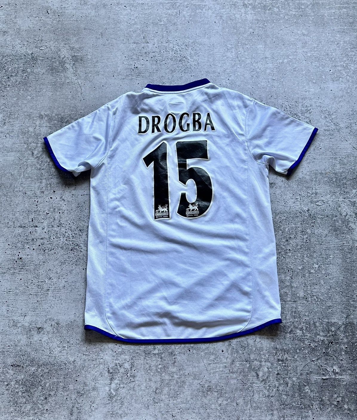 Umbro 2004/05 Umbro Chelsea FC Drogba Match Worn Vintage Jersey Size US L / EU 52-54 / 3 - 1 Thumbnail