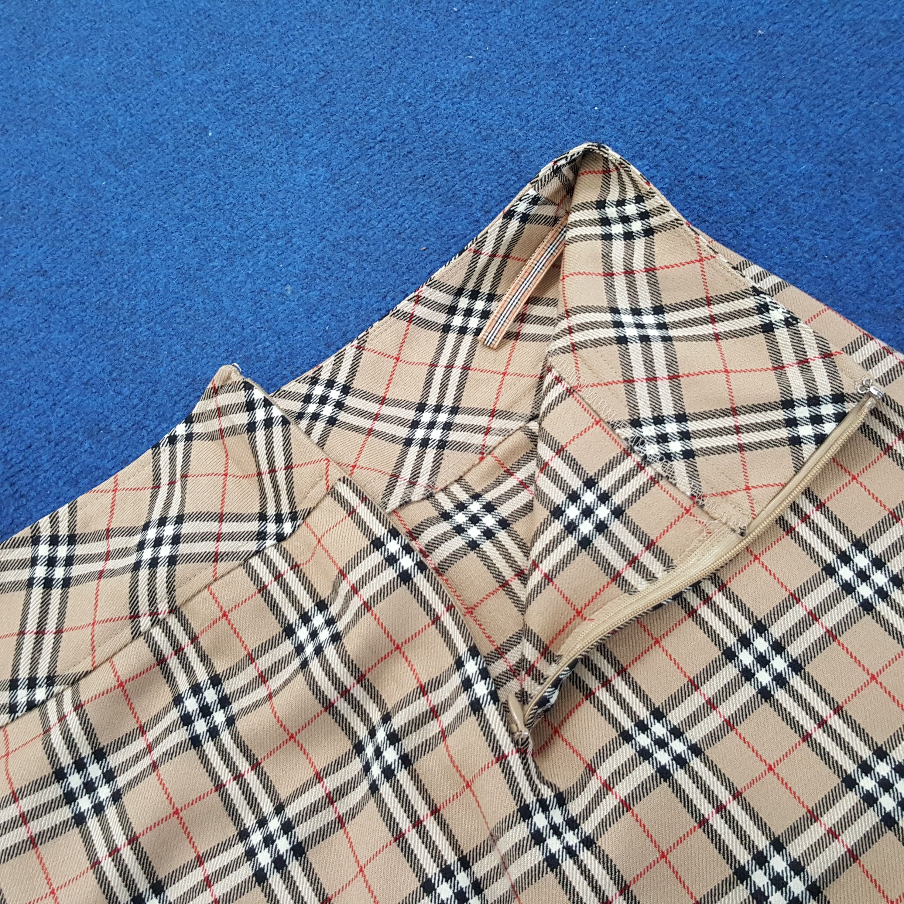 Burberry × Designer × Vintage Vintage Burberry London Nova Check Mini Skirts Size 26" / US 2 / IT 38 - 7 Thumbnail