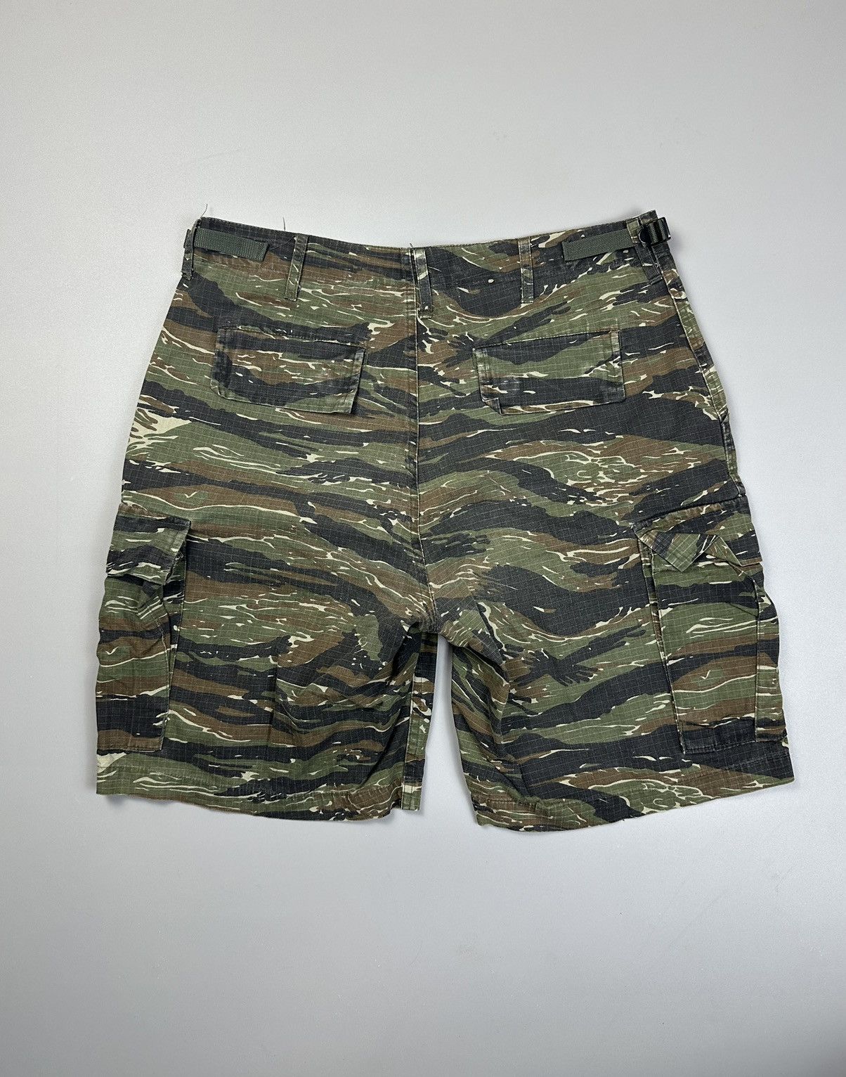 Other Tactical Military Cargo Shorts Khaki S Size US 28 / EU 44 - 1 Thumbnail
