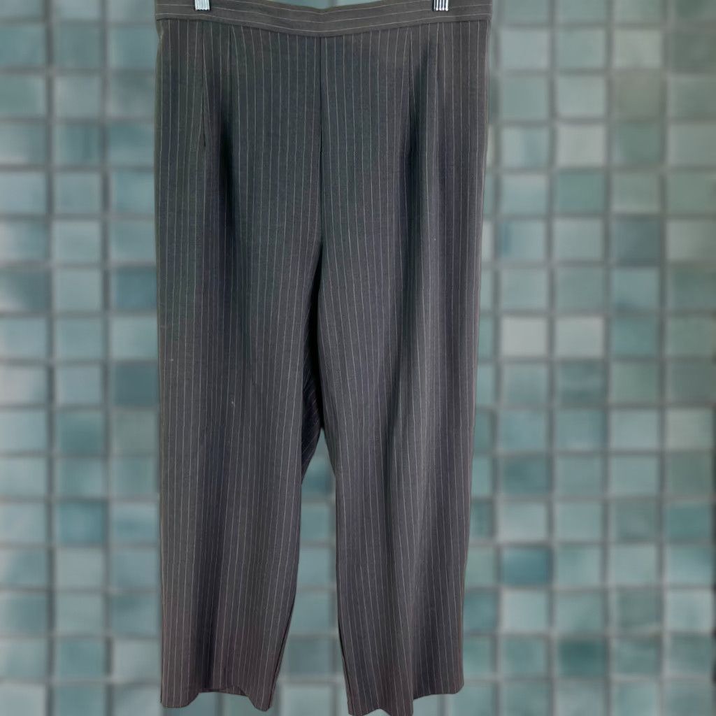 Vintage Larry Levine Gray Striped Stretch Dress Pants Womens Size 14W 34X27 NWOT Size 36" / US 14 / IT 50 - 1 Thumbnail