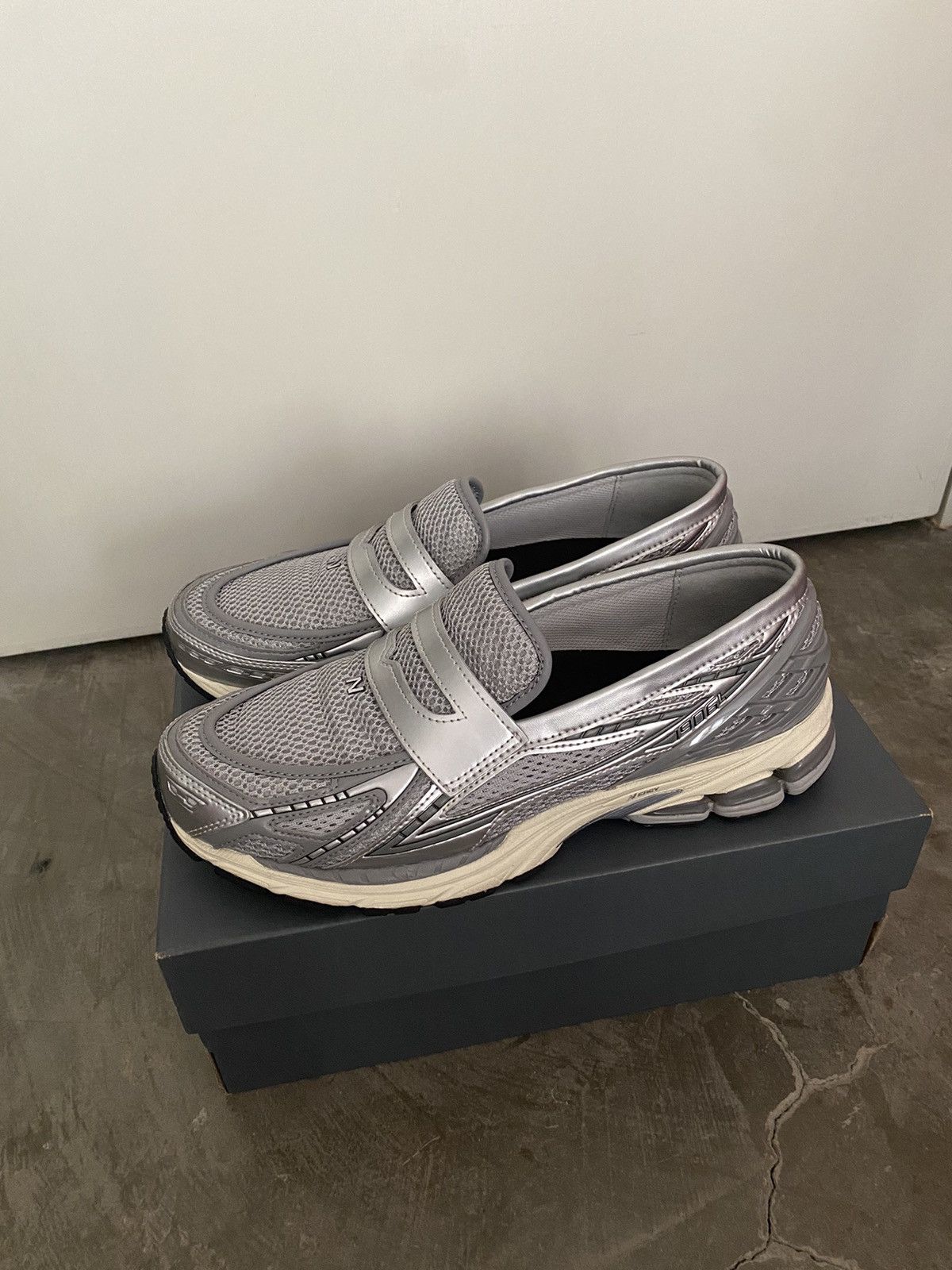 New Balance New Balance Grey Silver 1906L U1906LAE US12 Loafer Size US 12 / EU 45 - 5 Thumbnail