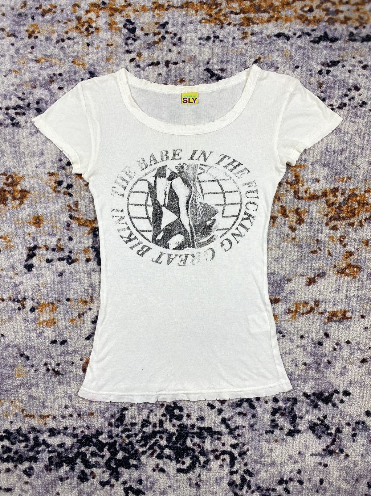 Japanese Brand Gothic Rock T-shirt Japanese sly distressed Size US S / EU 44-46 / 1 - 1 Thumbnail