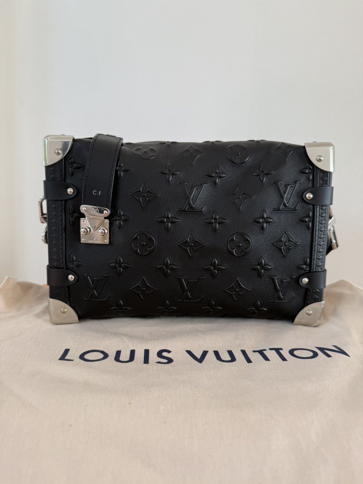 Louis Vuitton Louis Vuitton Side Trunk MM Handbag Leather Size ONE SIZE - 3 Thumbnail