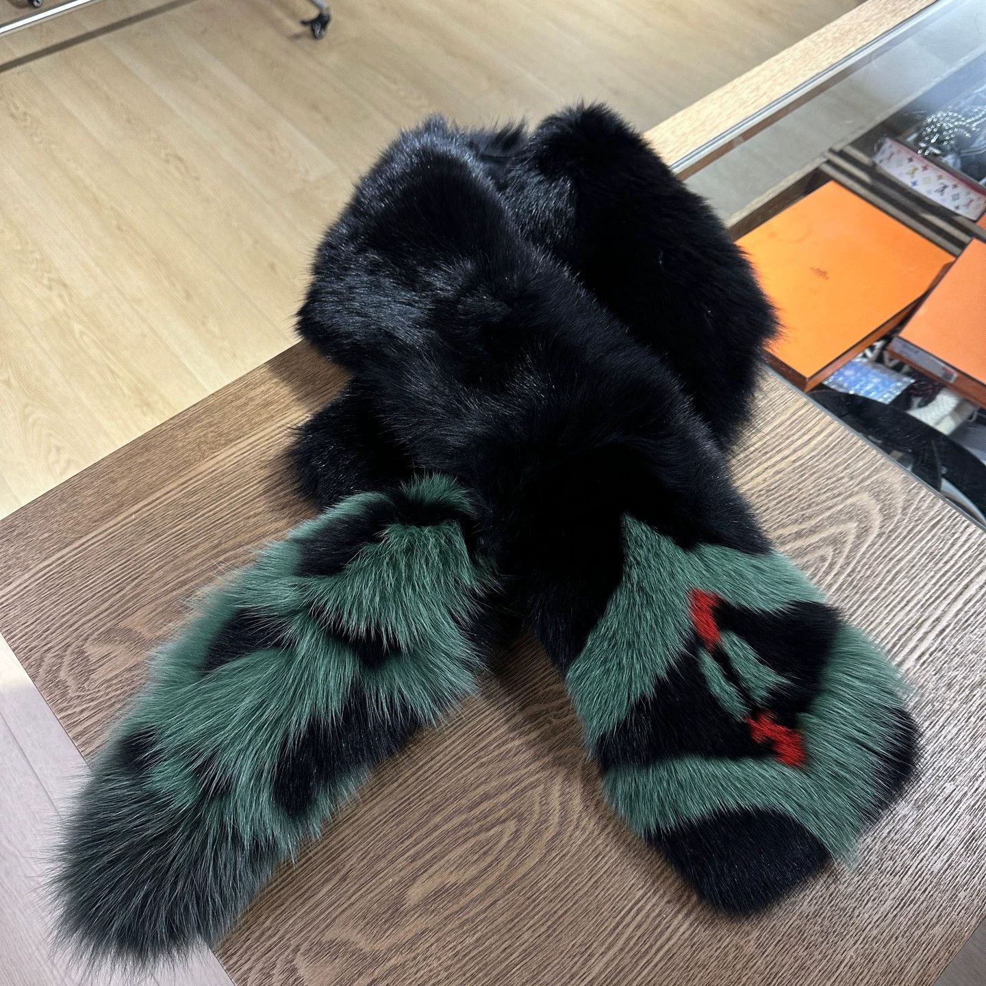 Fendi Fendi silk fox fur stole 16x140cm Size ONE SIZE - 1 Thumbnail