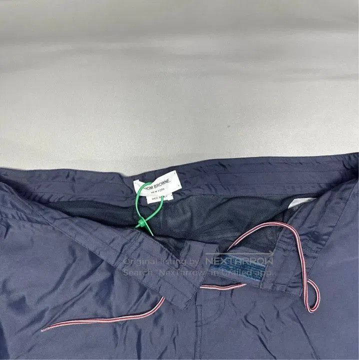 Thom Browne Thom Browne Grey Casual Shorts for Men. Size 28" / US 6 / IT 42 - 4 Thumbnail