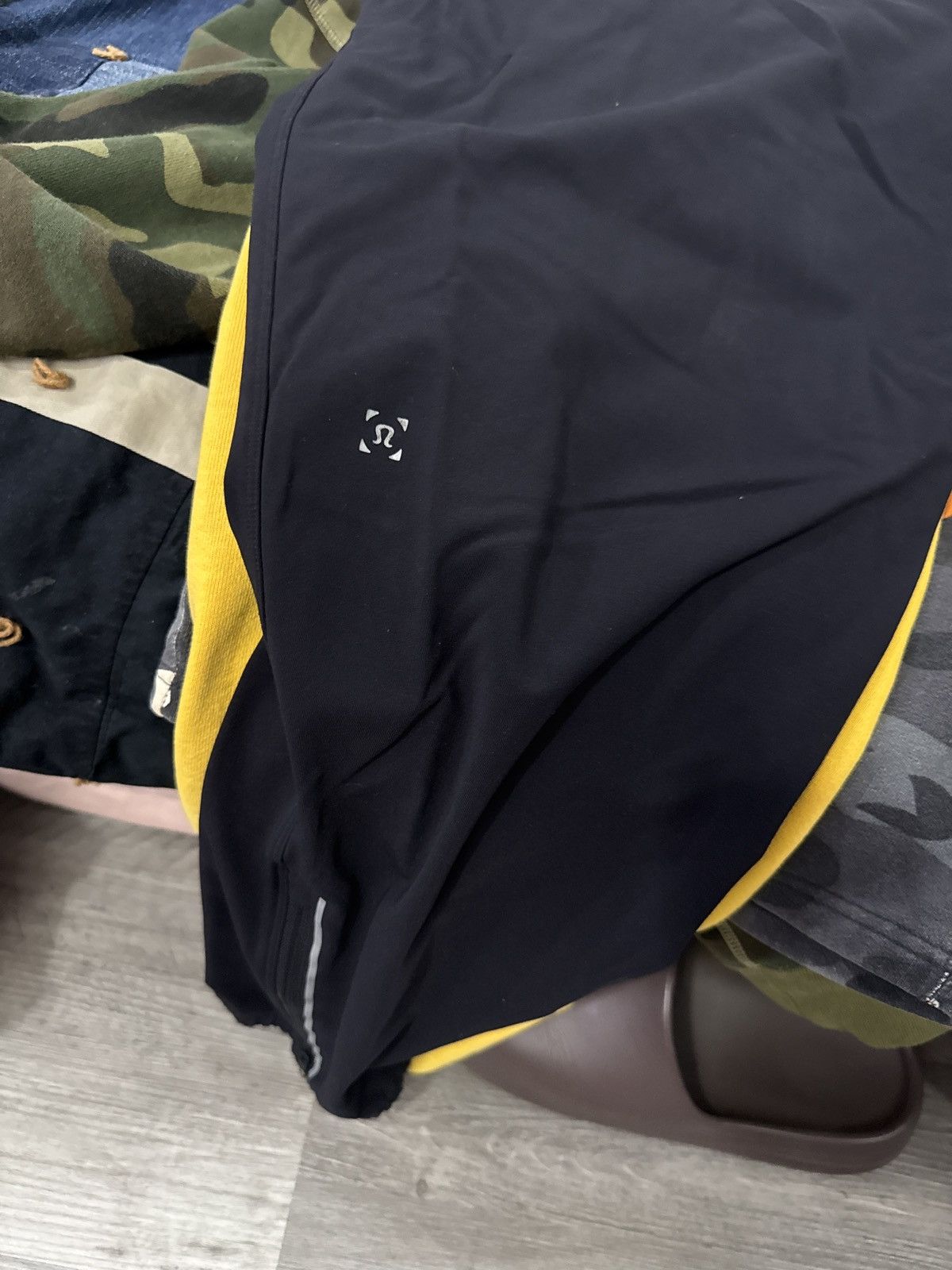 Lululemon Lulu Surge Joggers Size US 38 / EU 54 - 2 Thumbnail