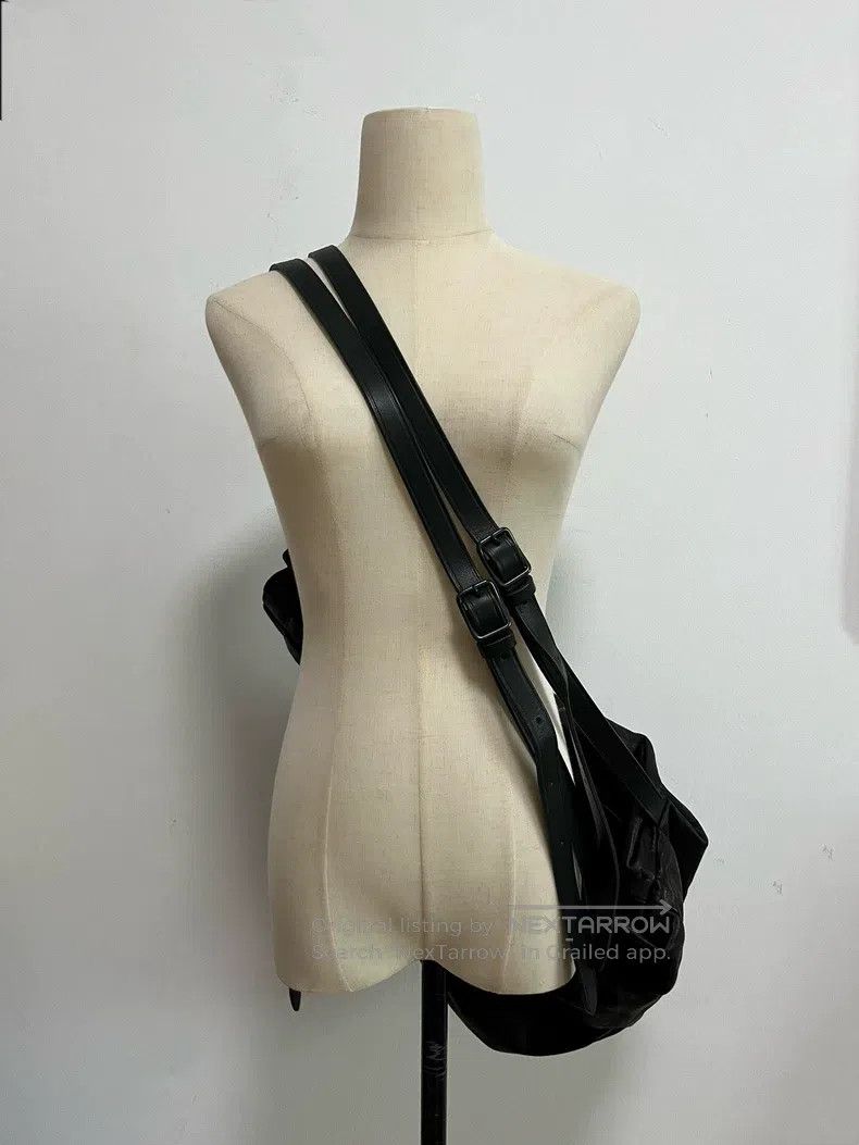 Yohji Yamamoto Yohji Yamamoto Leather Drawstring Crossbody Bag Size ONE SIZE - 4 Thumbnail