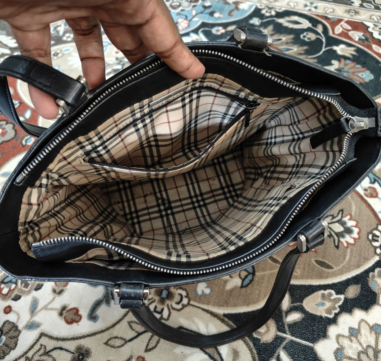 Burberry Burberry Handbag Size ONE SIZE - 15 Thumbnail
