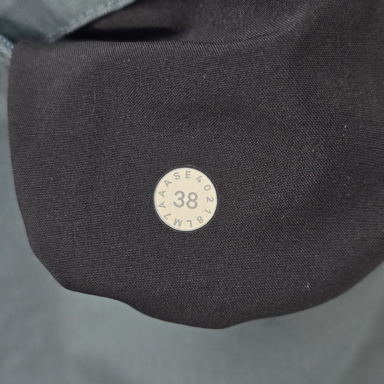 Lululemon Lululemon Shorts Mens 38 Blue Commission Short classic 9" Size US 38 / EU 54 - 7 Thumbnail